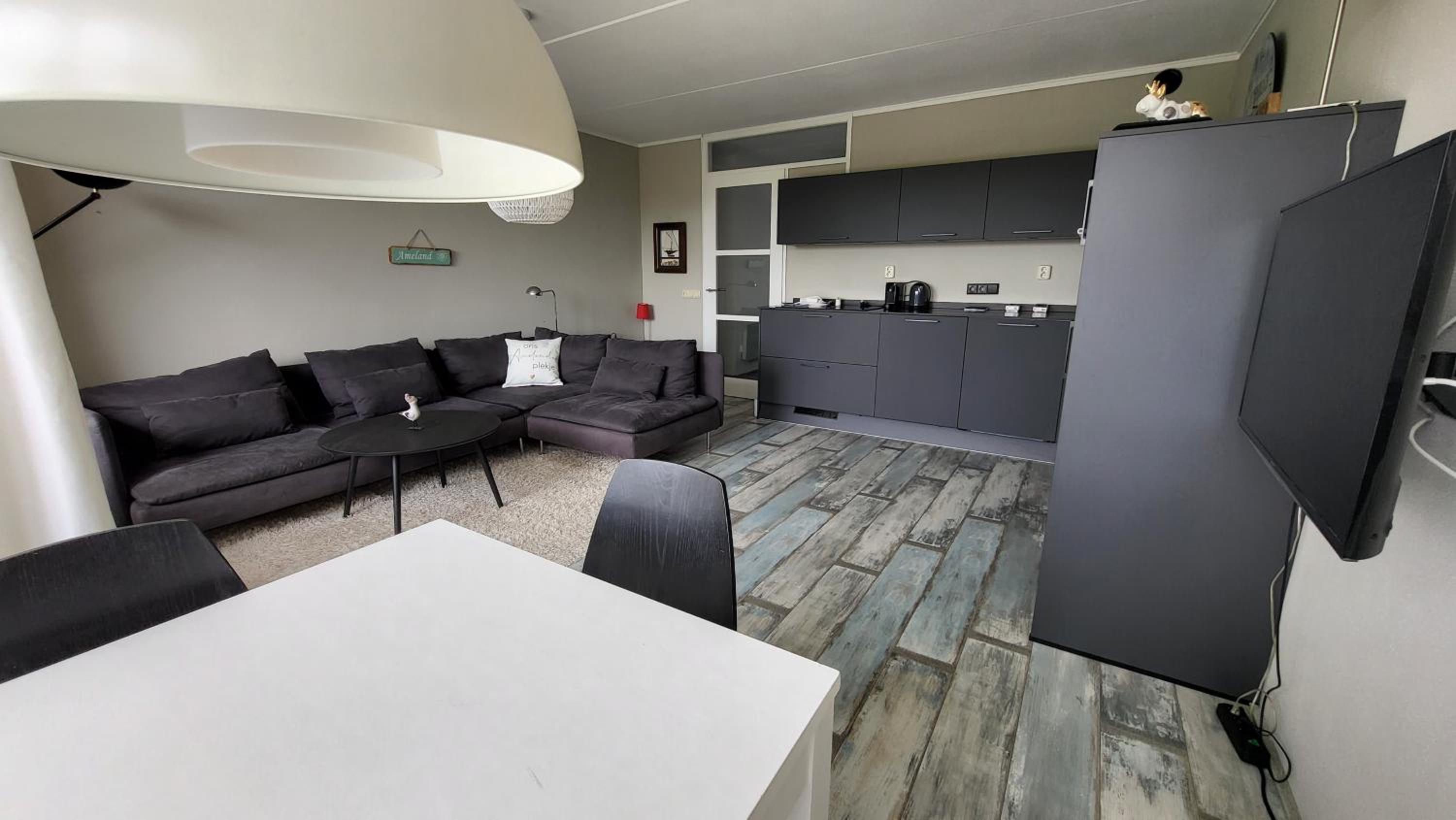 Duinzicht, ruim appartement met terras op de begane grond nabij strand view 3