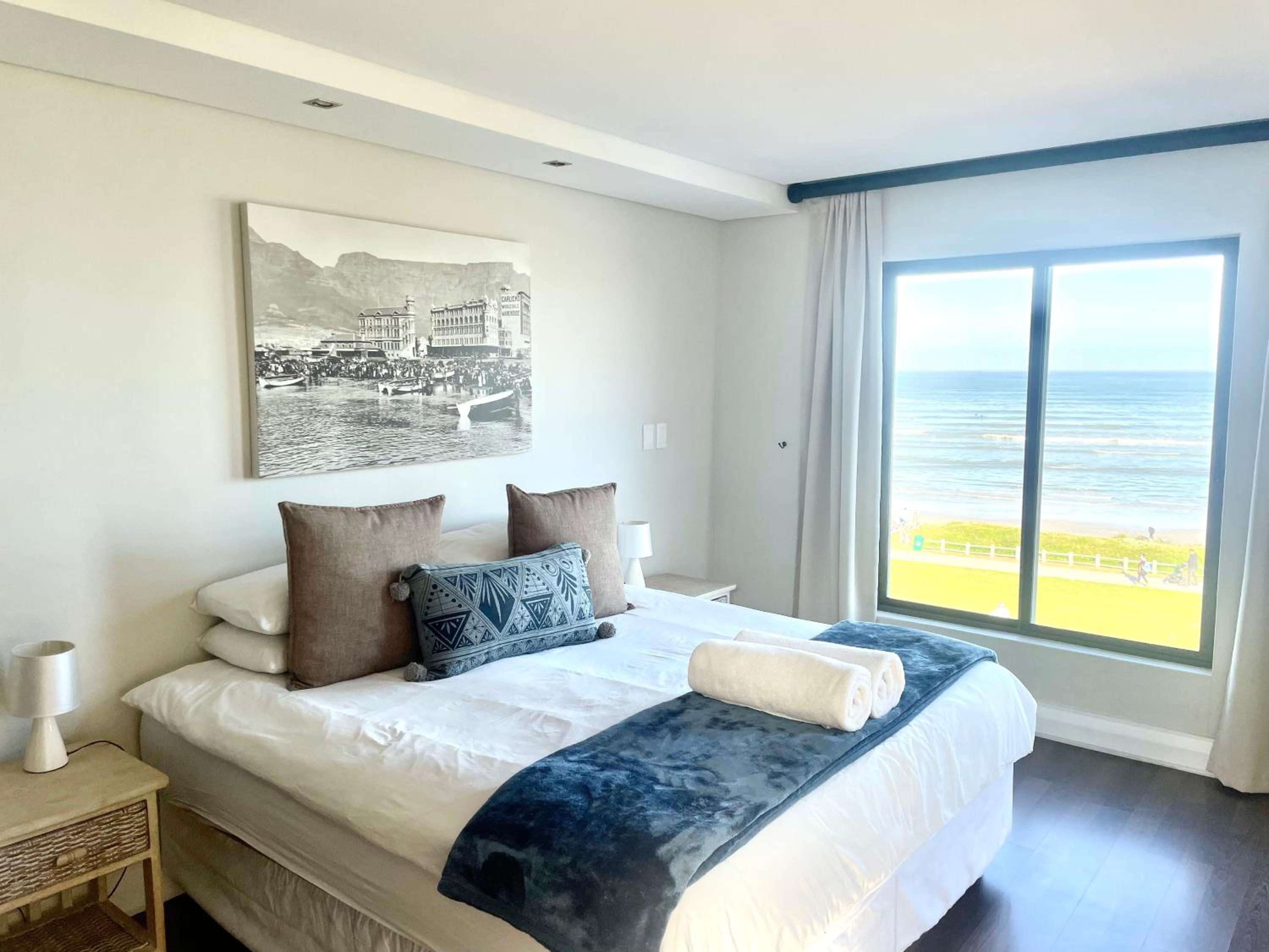 Bloubergstrand Oceanview Escape