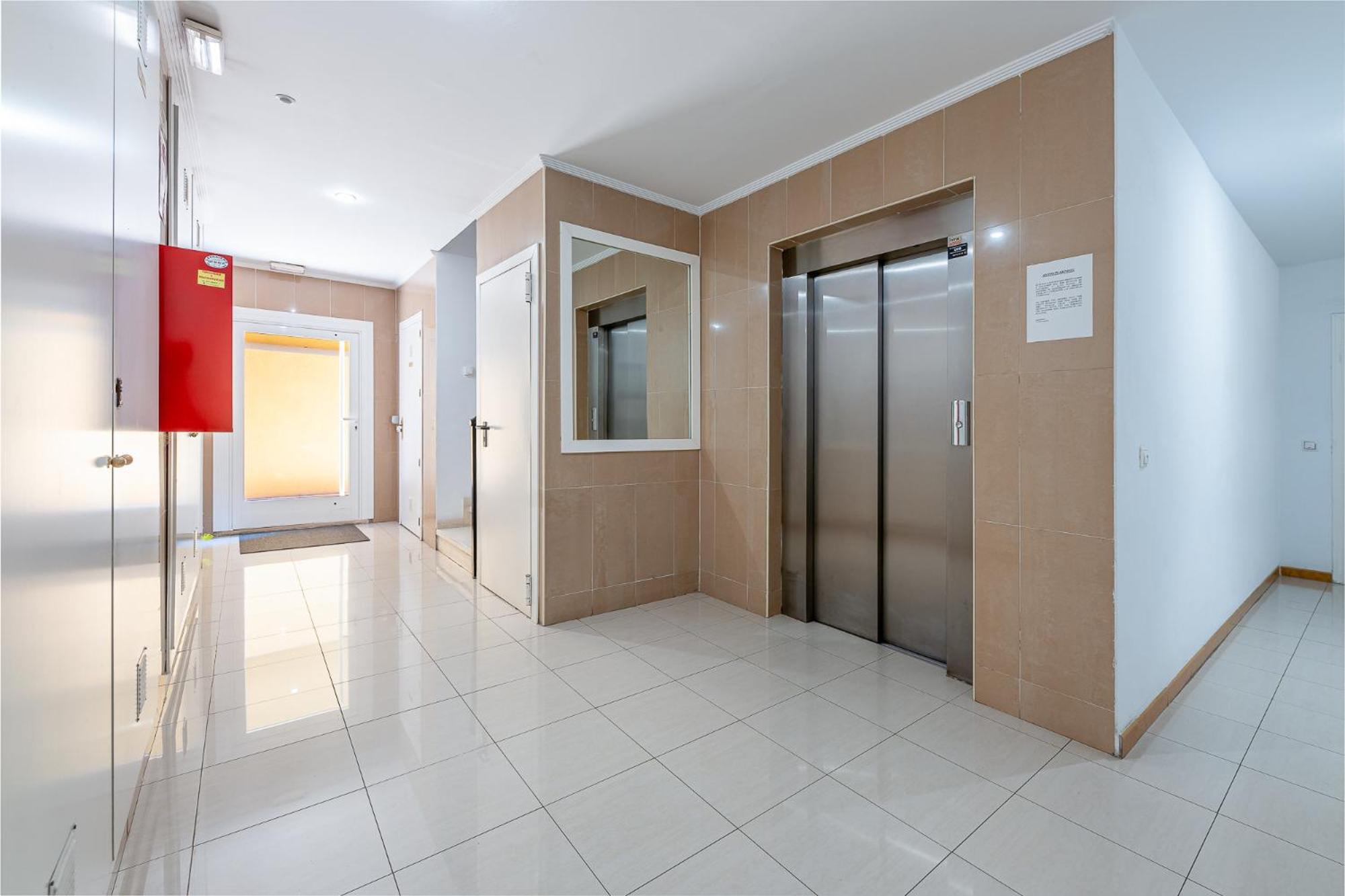 Beautiful 2 Bed Apartment Los Pacos view 3