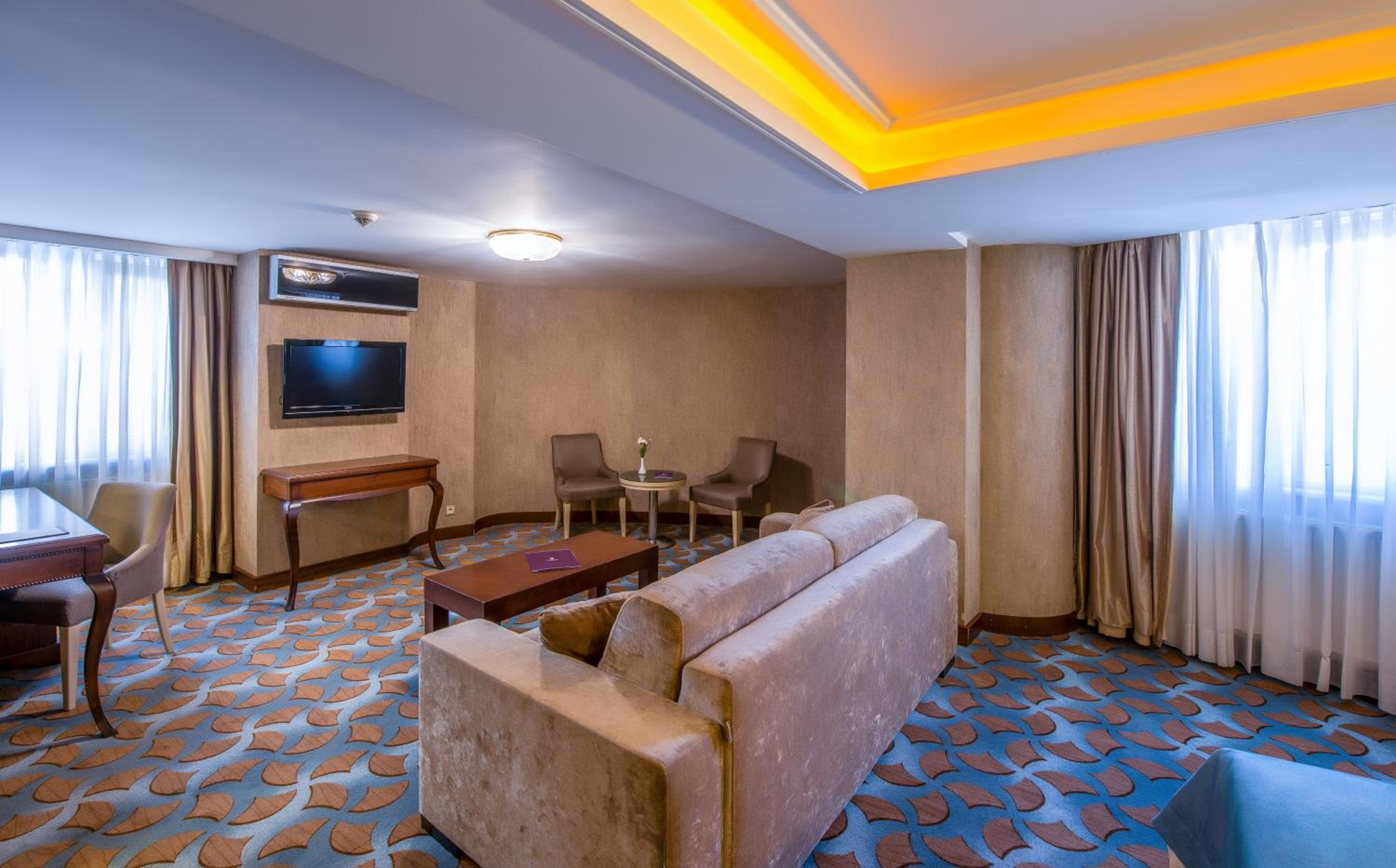 Amethyst Hotel - Image 57