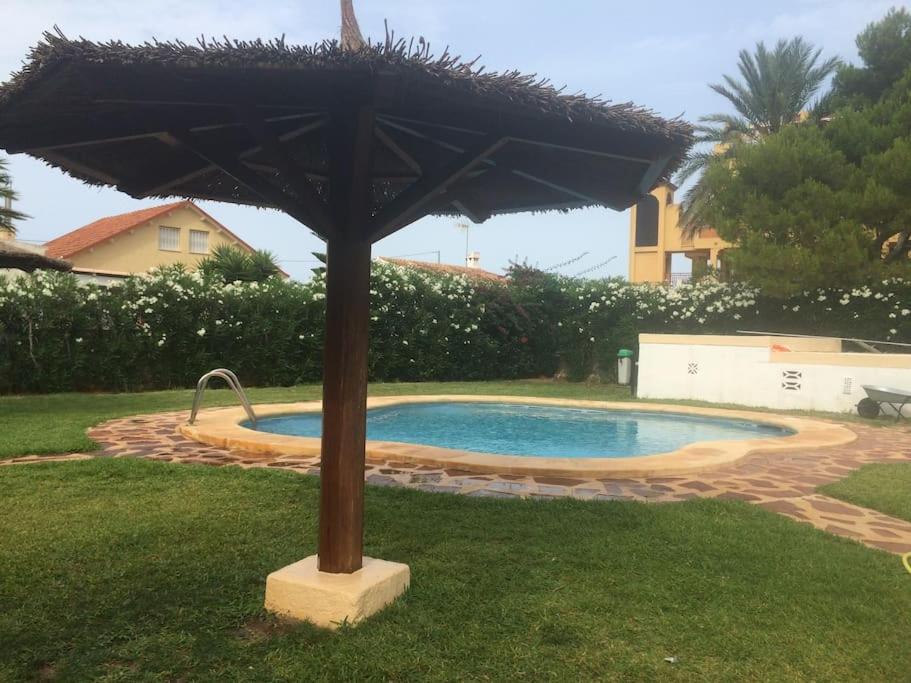 Apartamento Bajo en primera línea de playa Denia