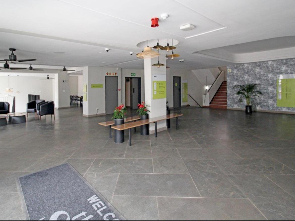 The solo-Two bed upmarket unit