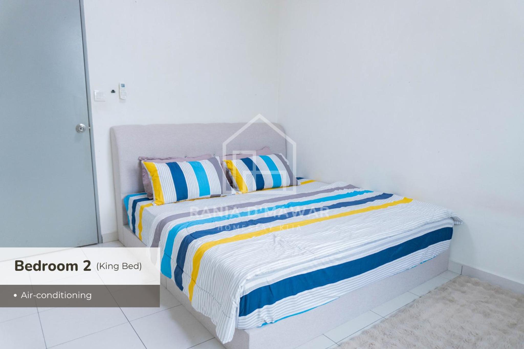 Rania Homestay near KLIA Nilai - 3 King 2 Queen - 4-Bedroom Entire House photo 2