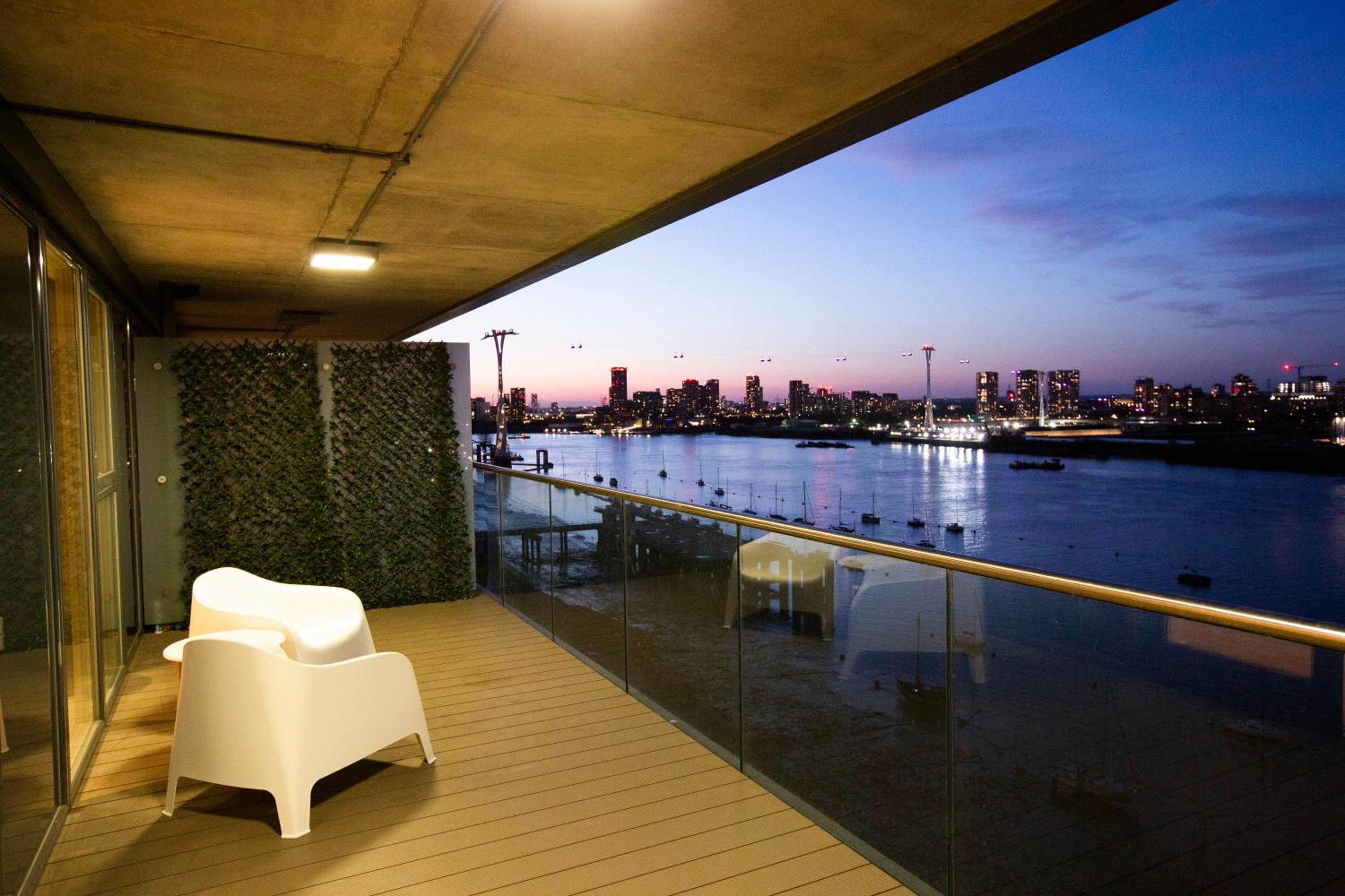 Waterfront- London Greenwich o2 Arena 2 Bed Flat