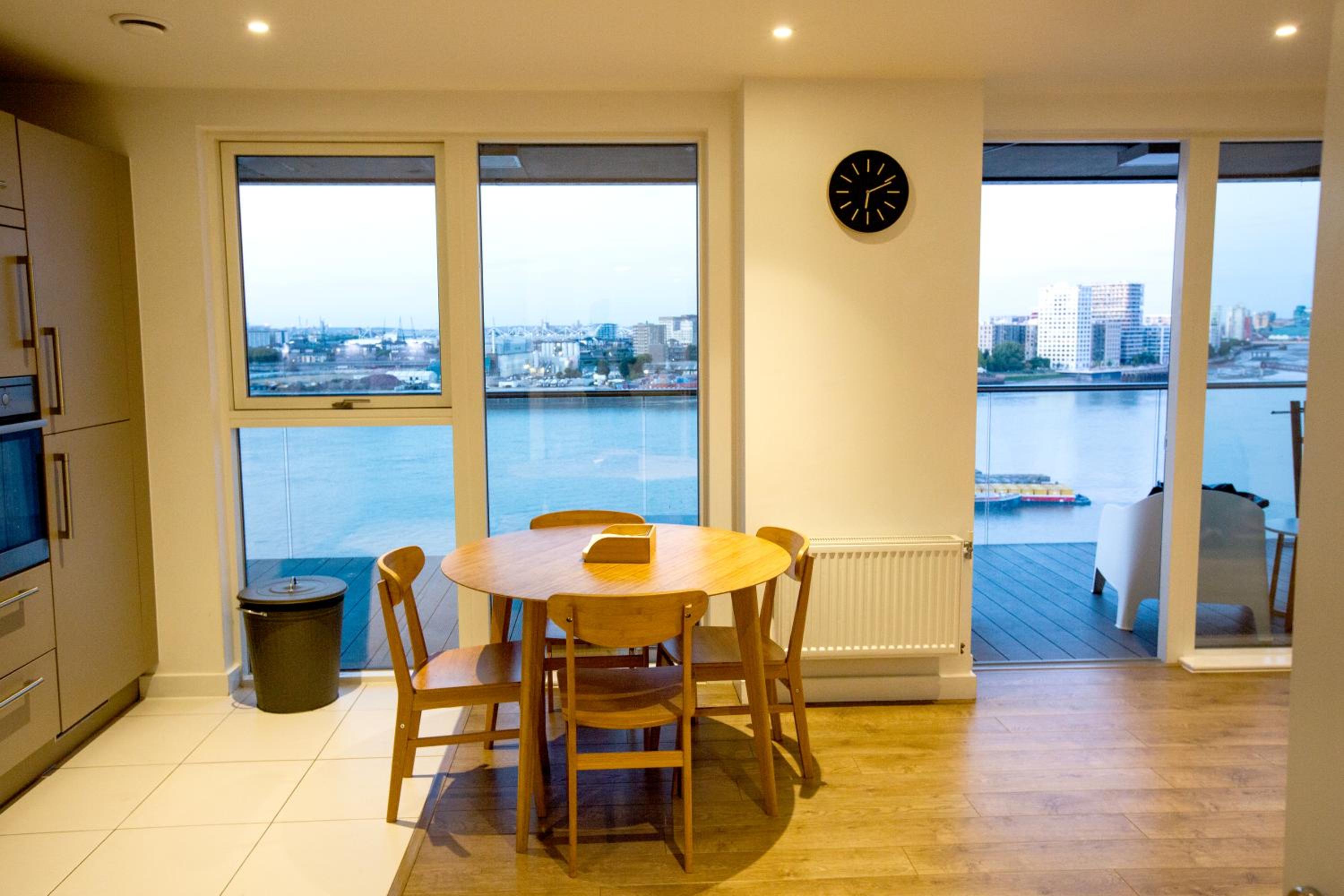 Waterfront- London Greenwich o2 Arena 2 Bed Flat