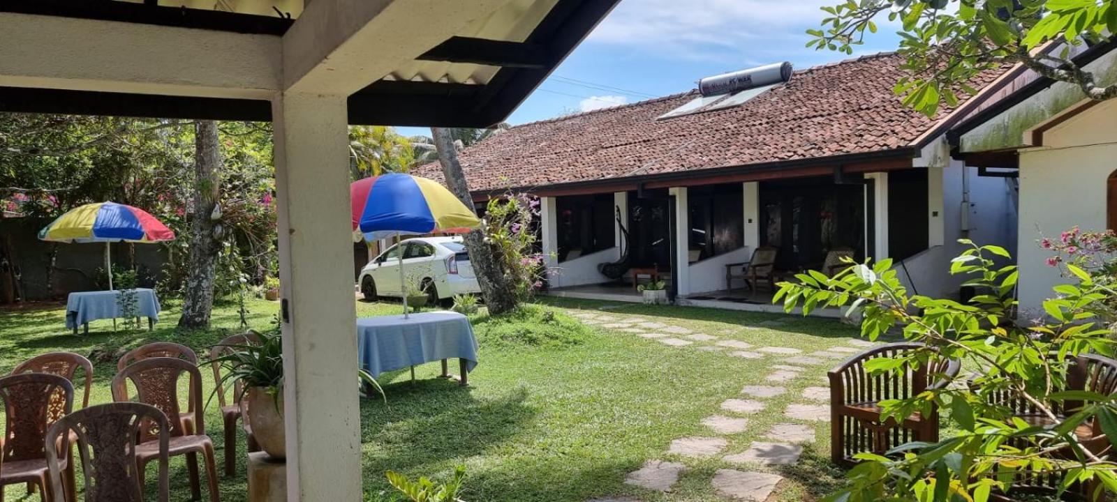 Chambre VIP dans villa avec piscine et jardin