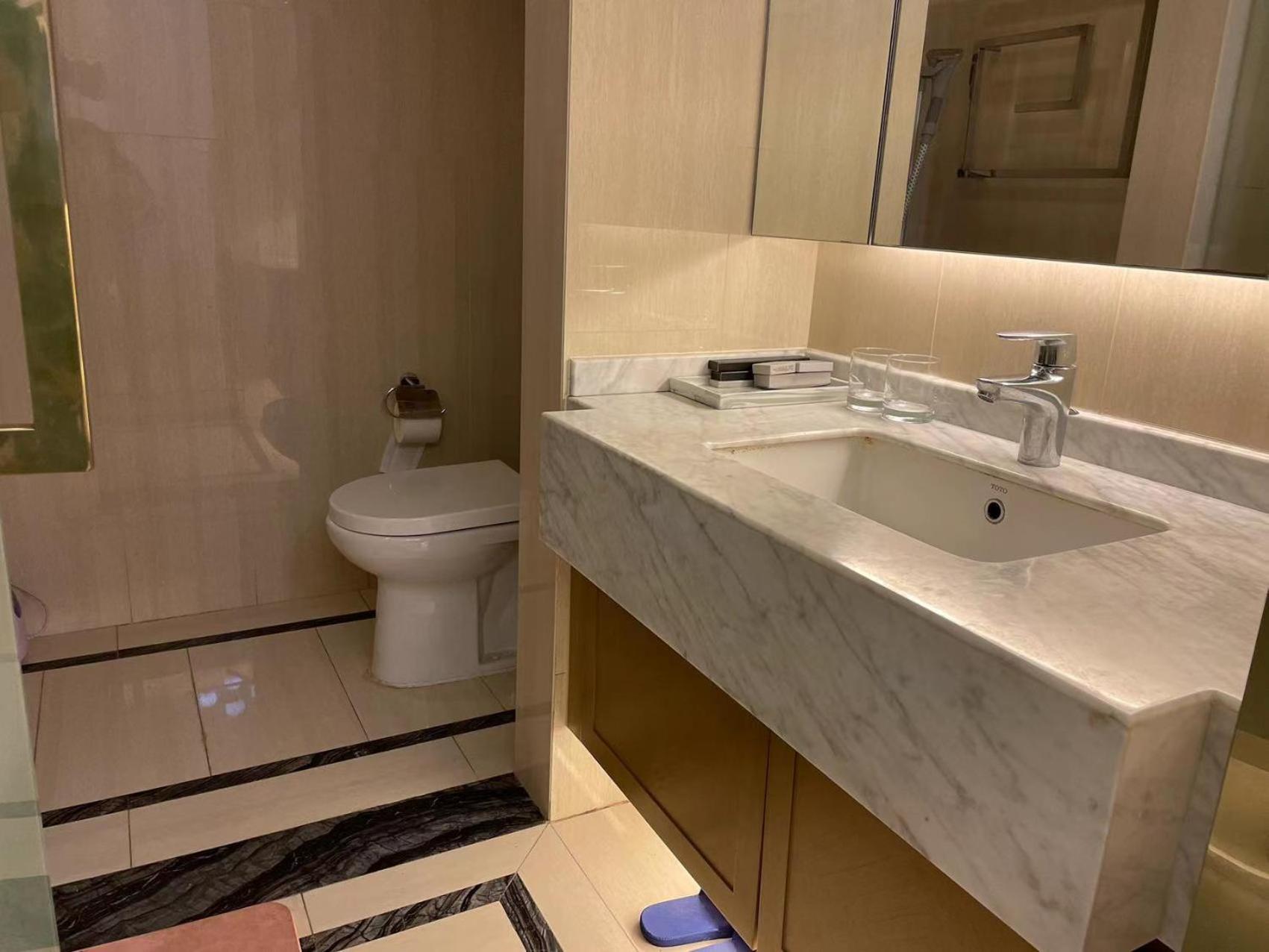 Shanghai Lerongju Boutique Apartment Metro Line 8 20meter