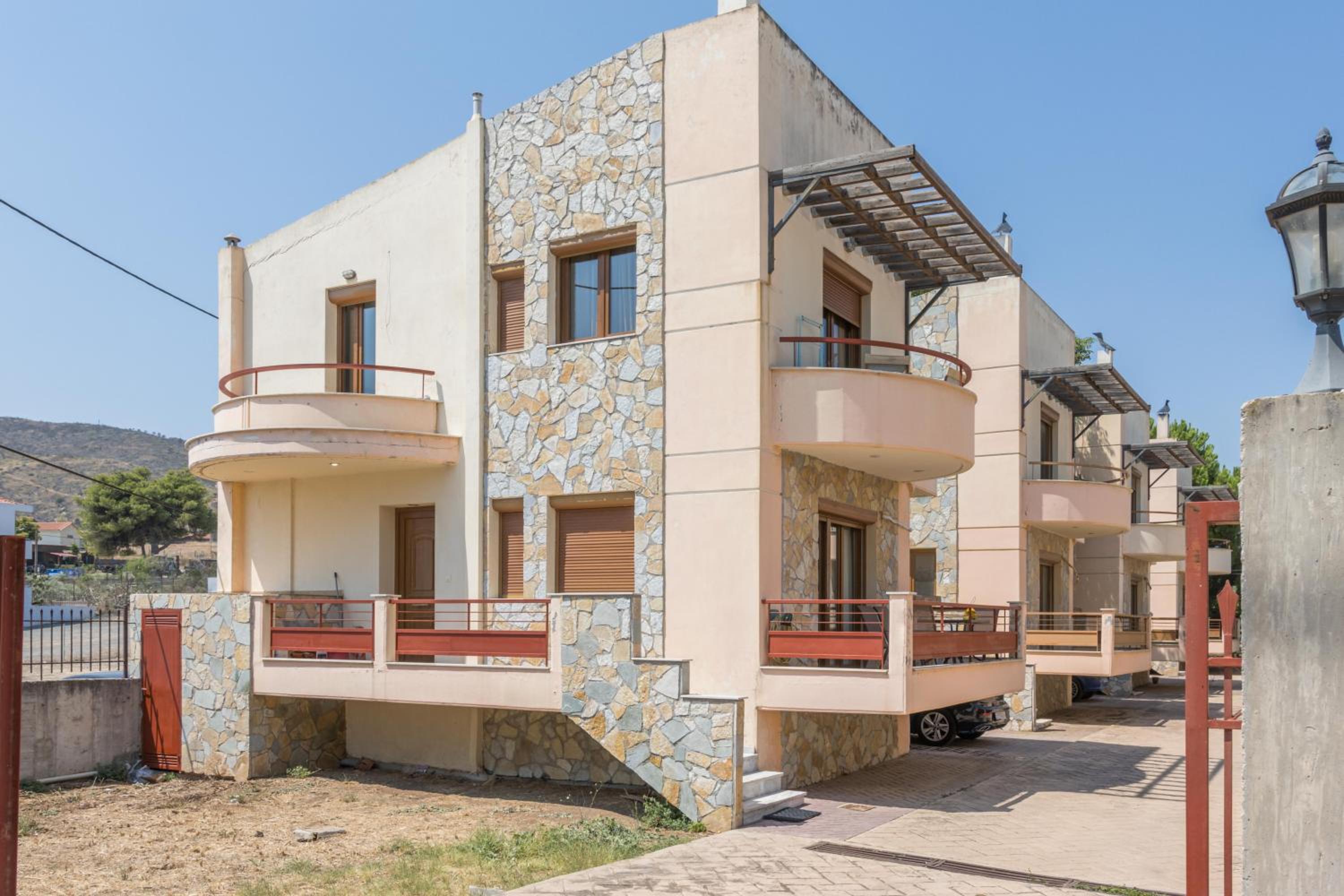 Golden Beach Maisonette Retreat