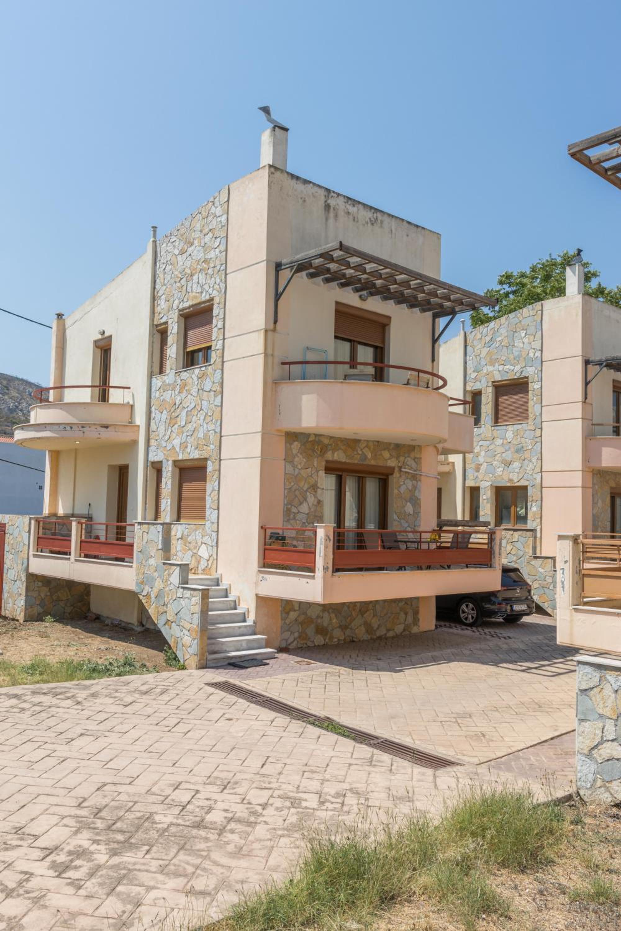 Golden Beach Maisonette Retreat