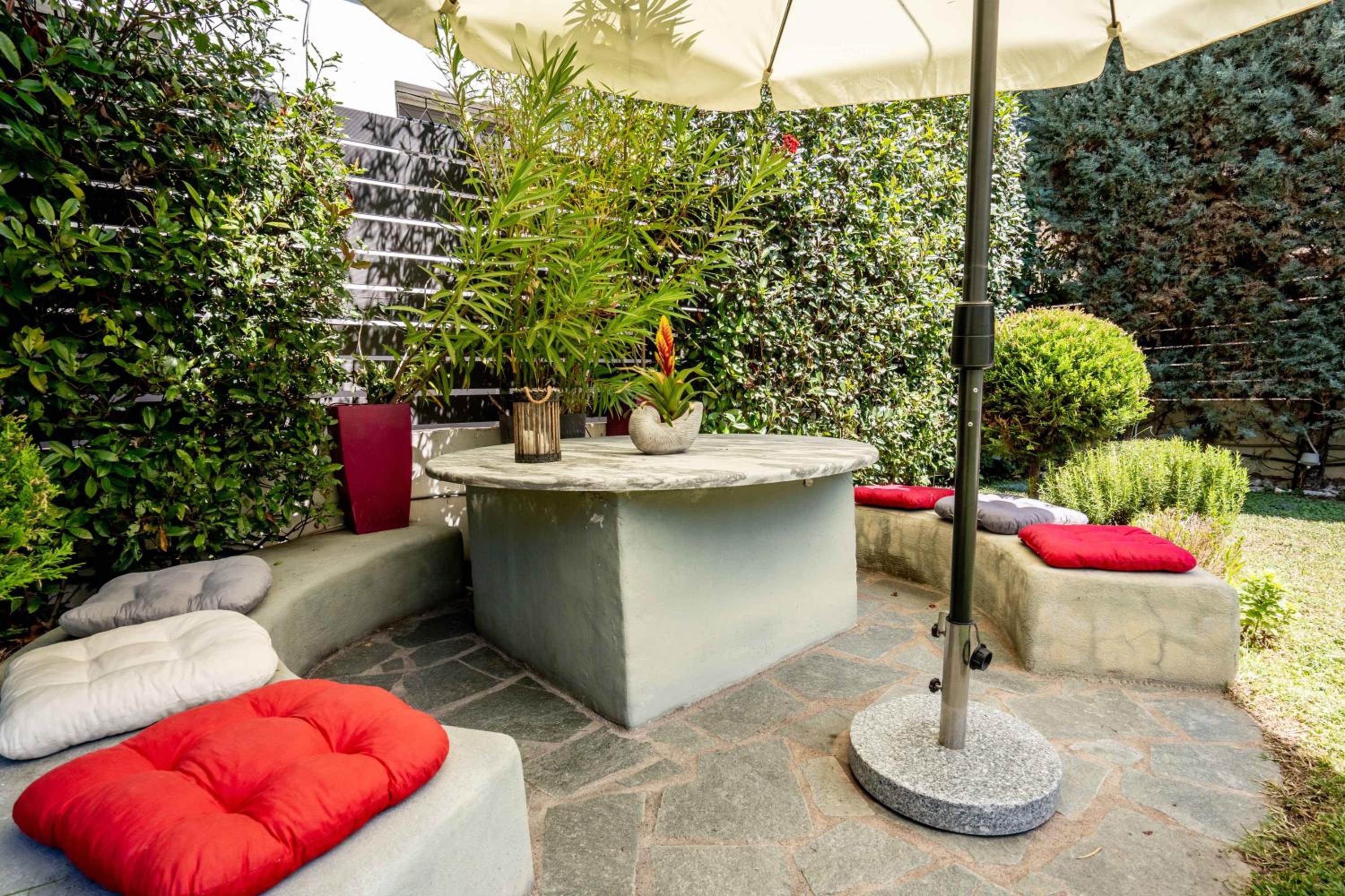Hidden Garden Exquisite Villa