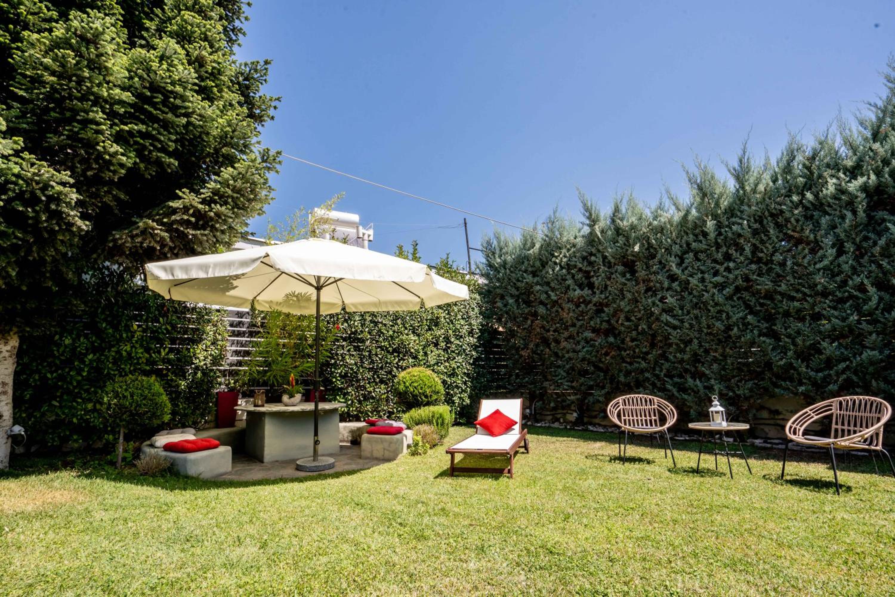 Hidden Garden Exquisite Villa