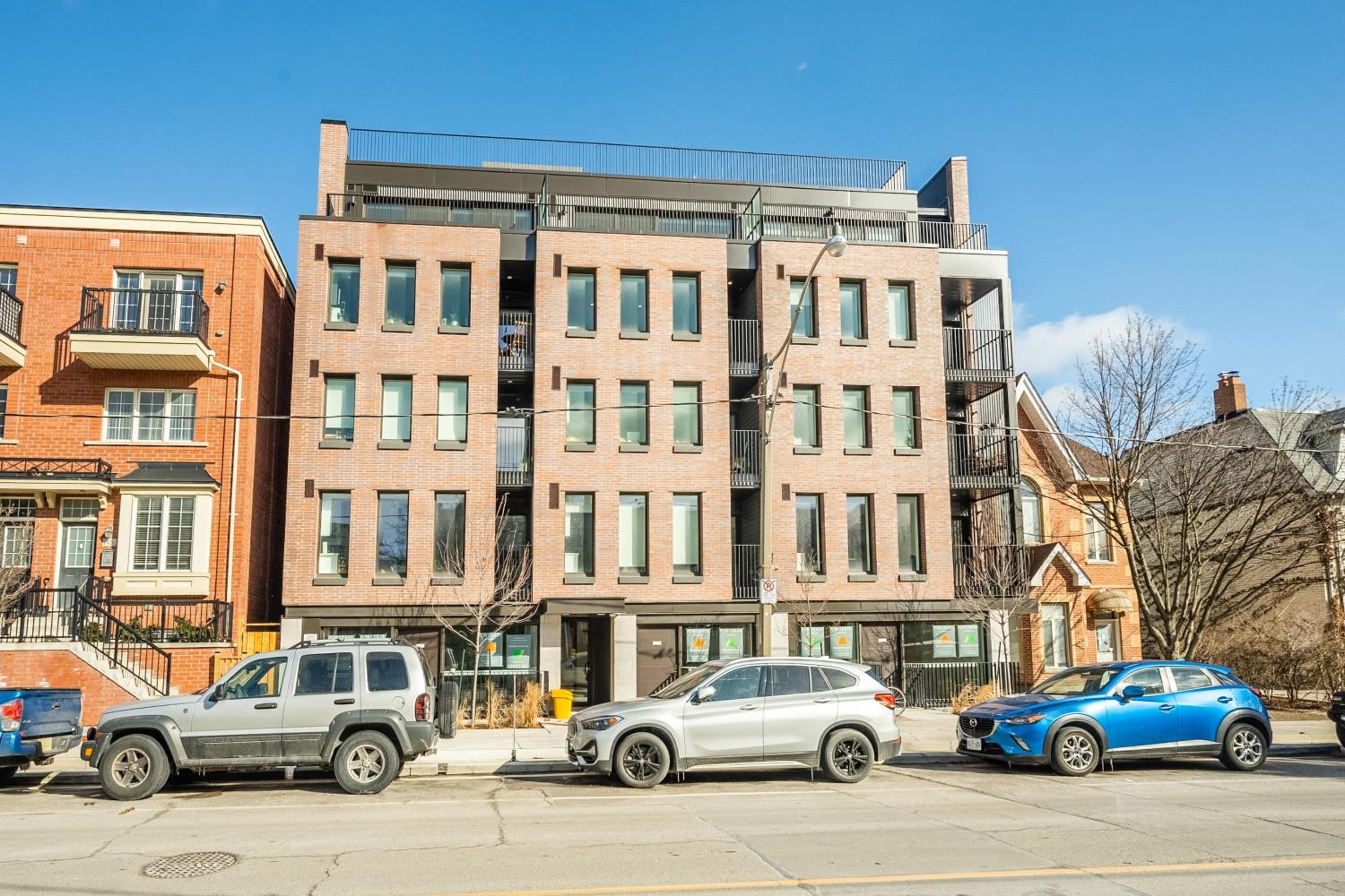 Modern 2BR Apartment - Near Downtown