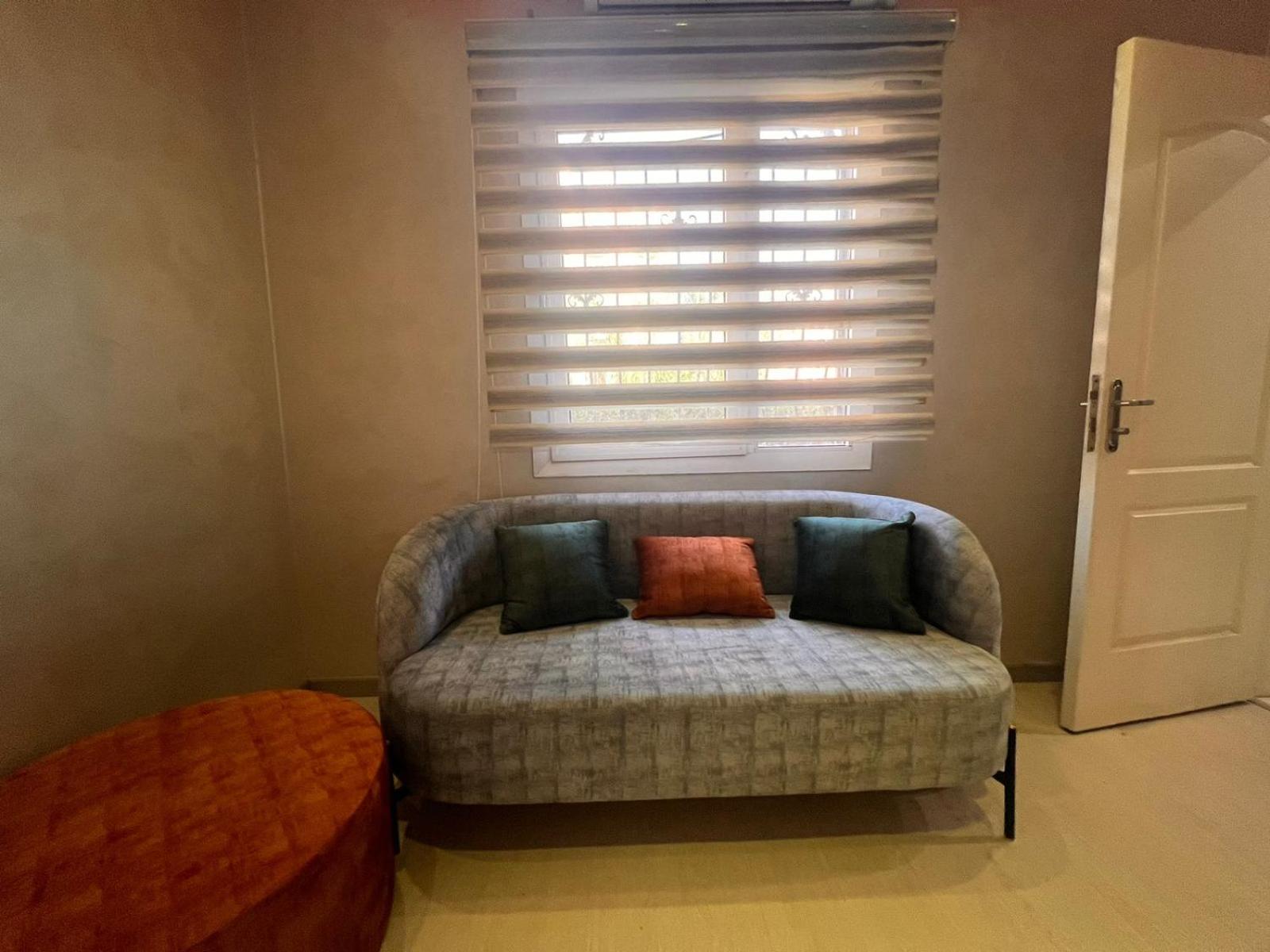 Garden Apartment in Sheikh Zayed Private Entrance 24h Security
