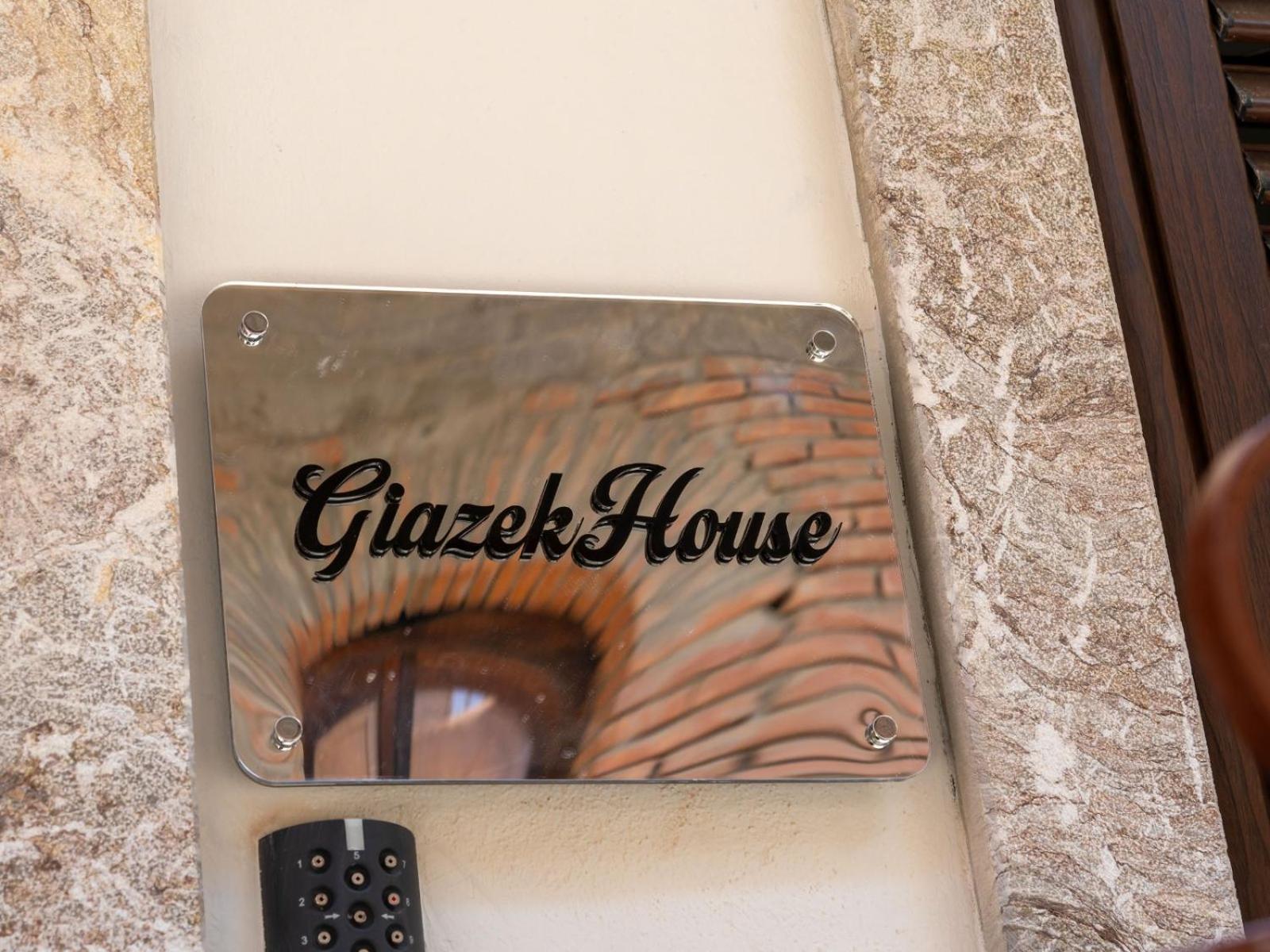Giazek House view 4