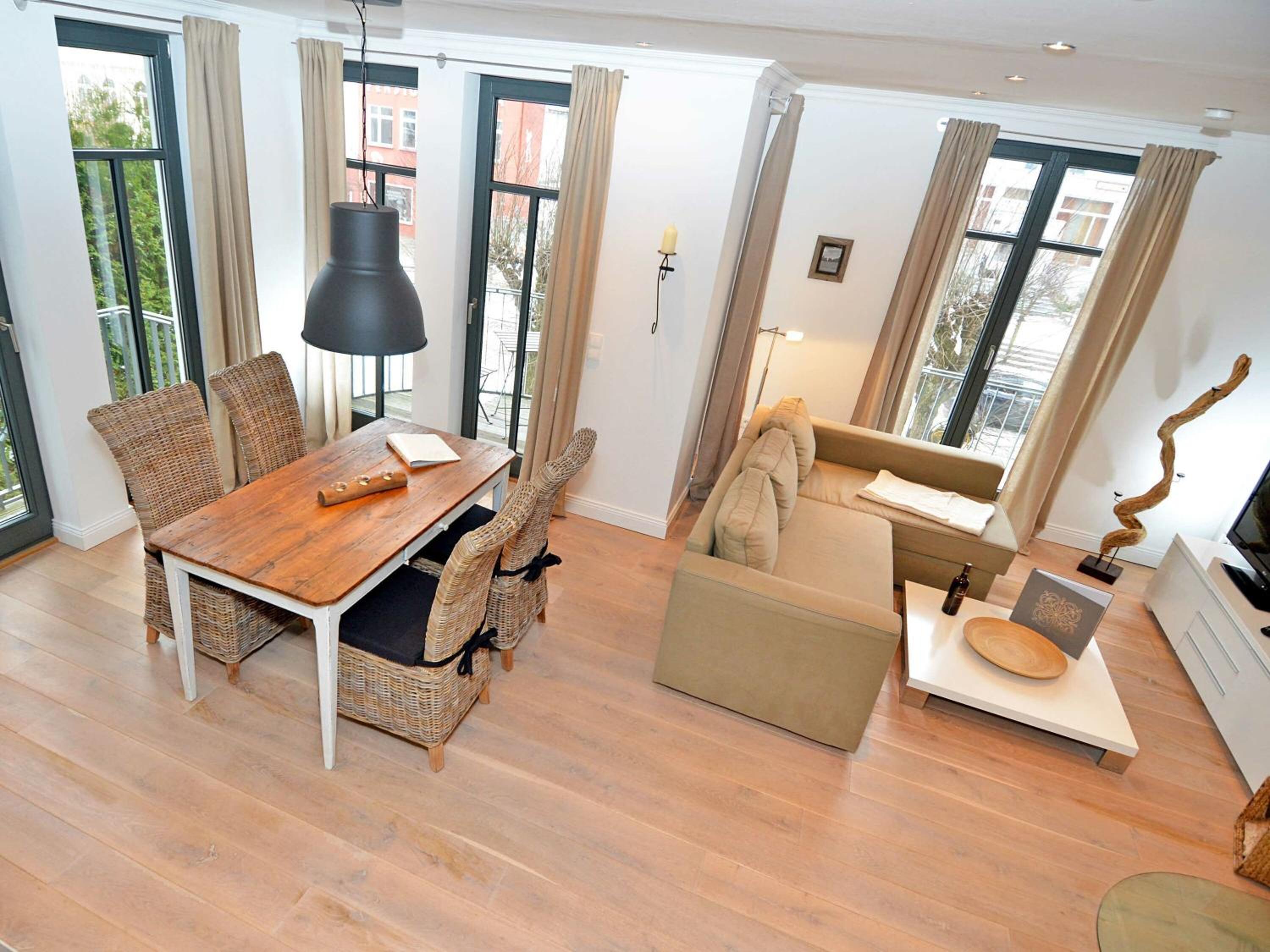 Villa Paula - WG03 strandnah mit Kamin, Terrasse, Balkon