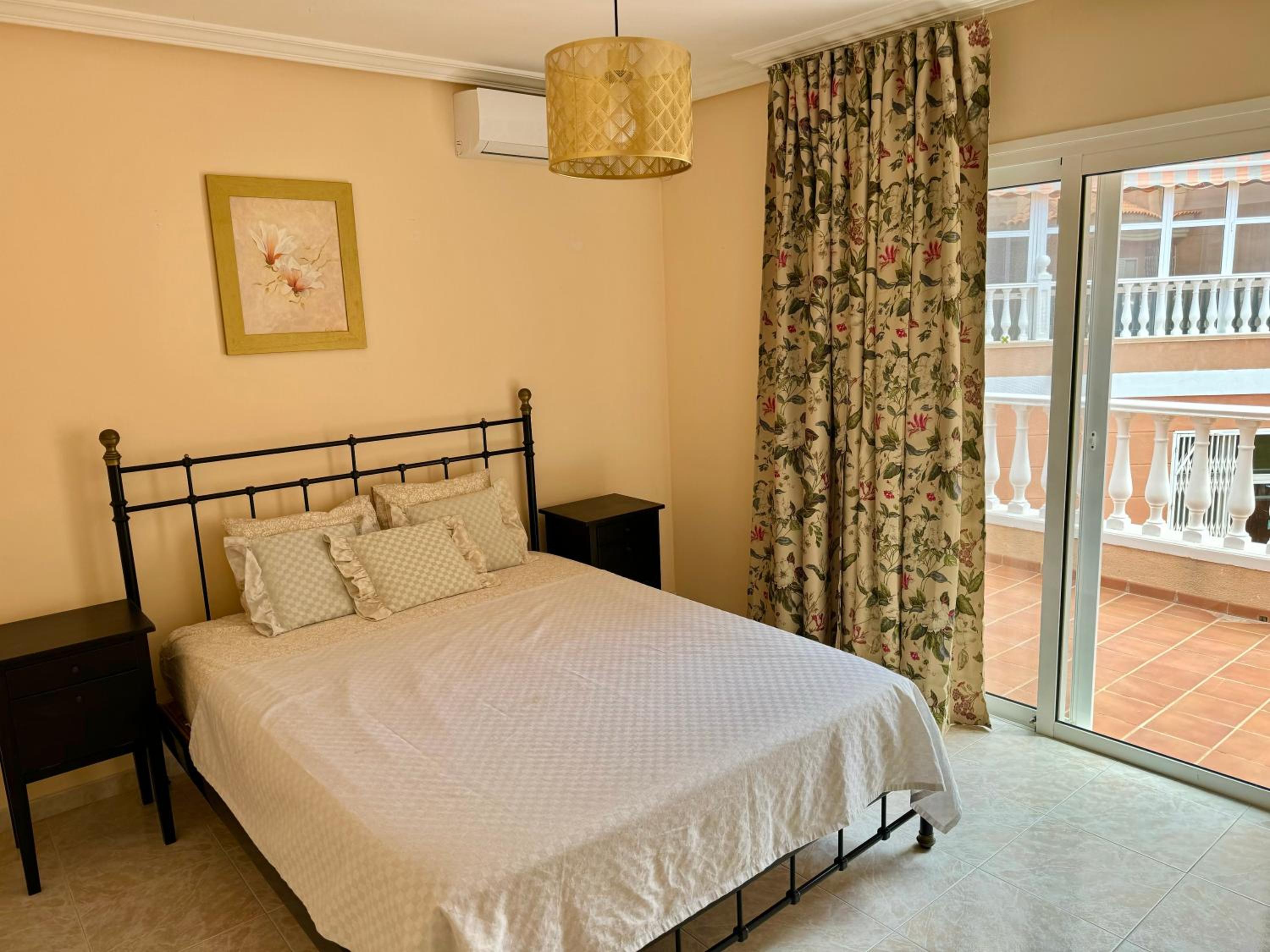Hugo's holiday apartment in Costa del Silencio