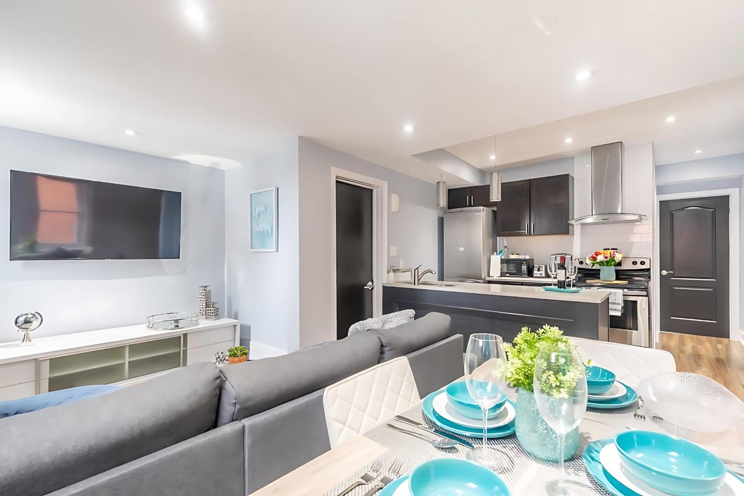 Pet Friendly - 1BR Newly Renovated Apartment