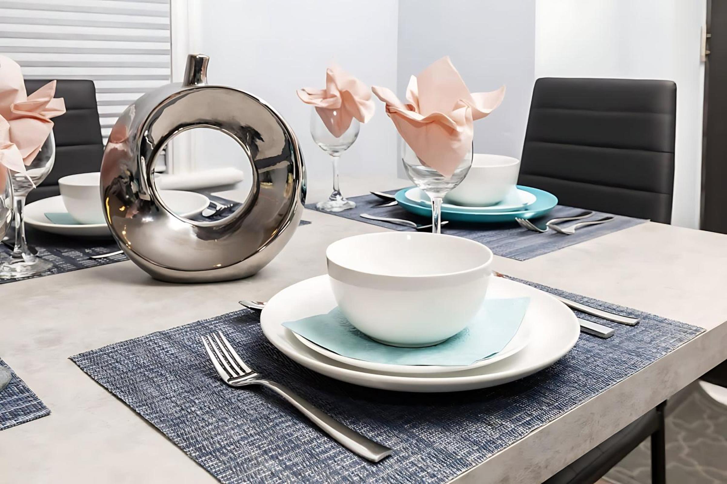 Pet Friendly - 1BR Newly Renovated Apartment