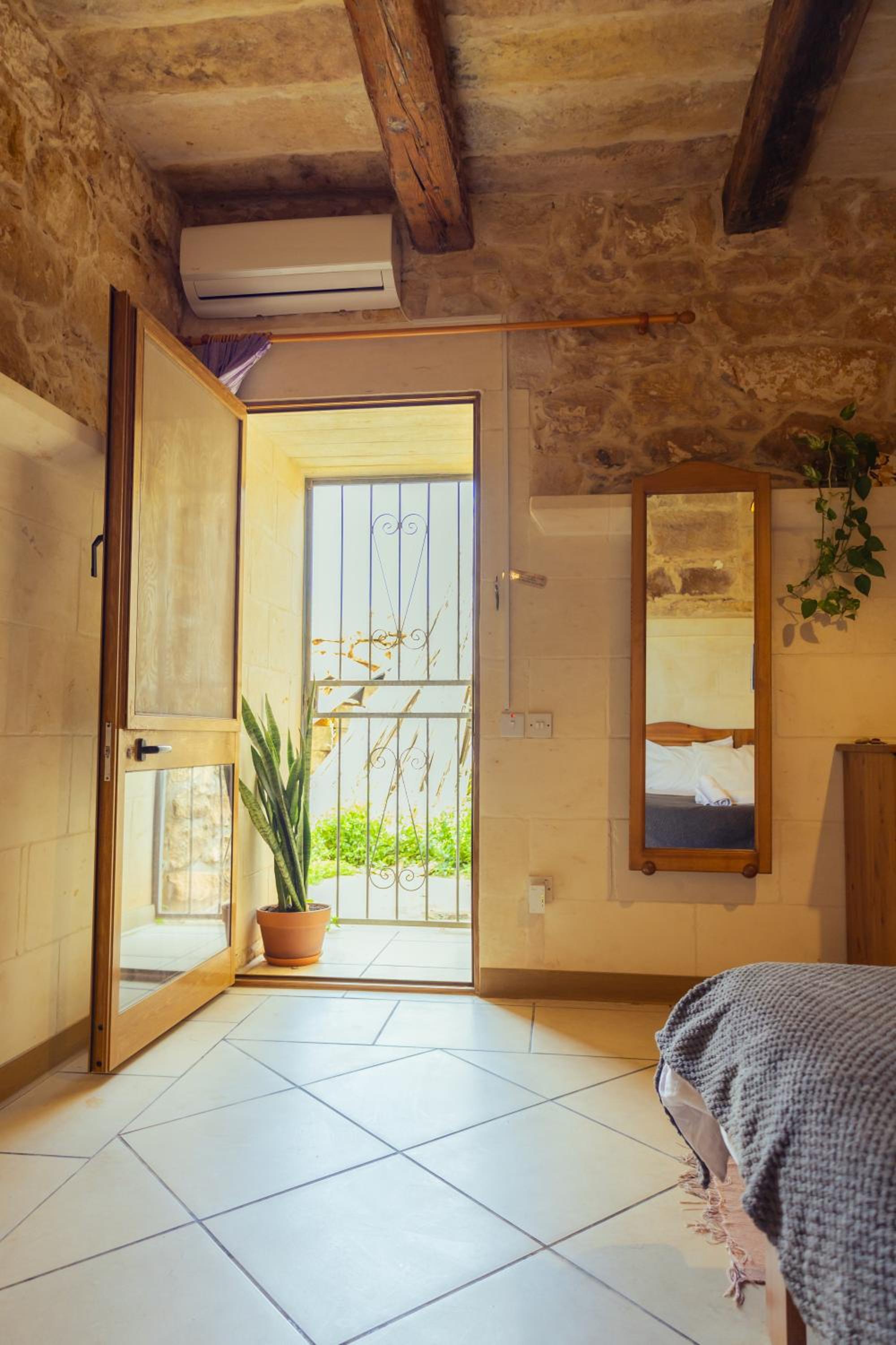 Serene Country House for Beach and Trekking Lovers view 3