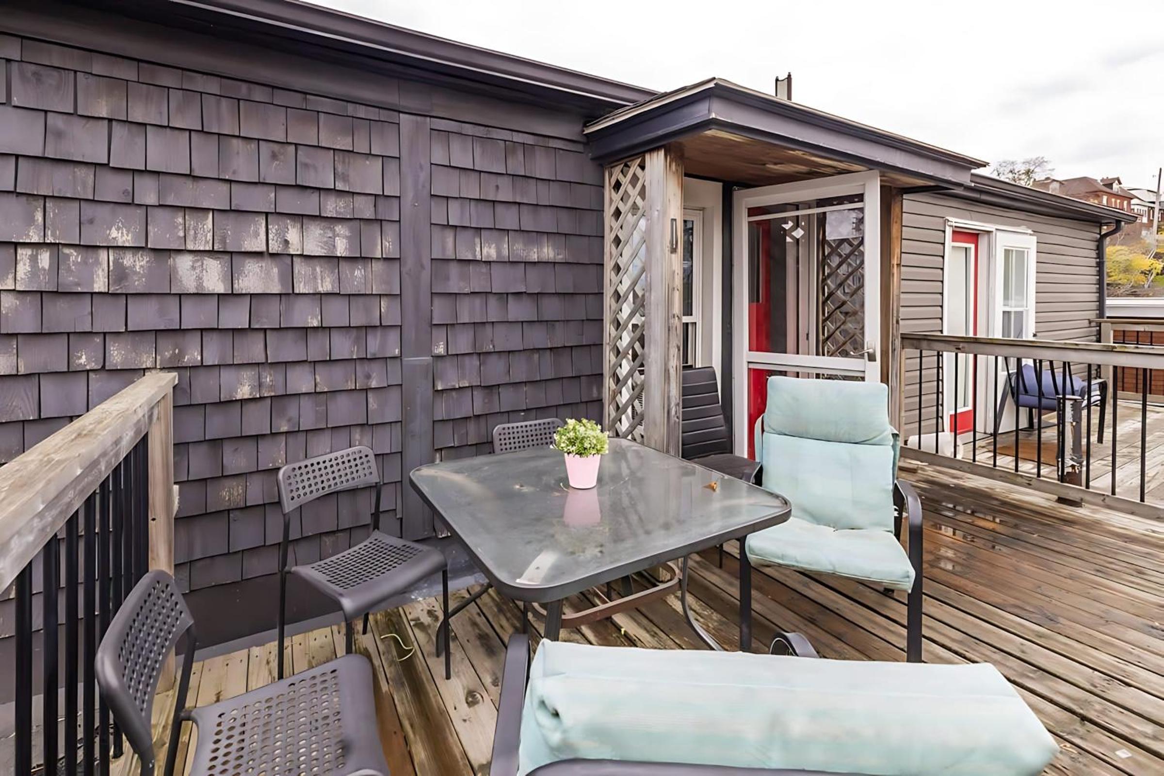 Cozy 2BR Condo - with Private Rooftop Terrace
