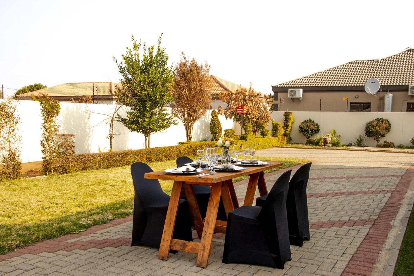 Mmaset Houses bed and breakfast