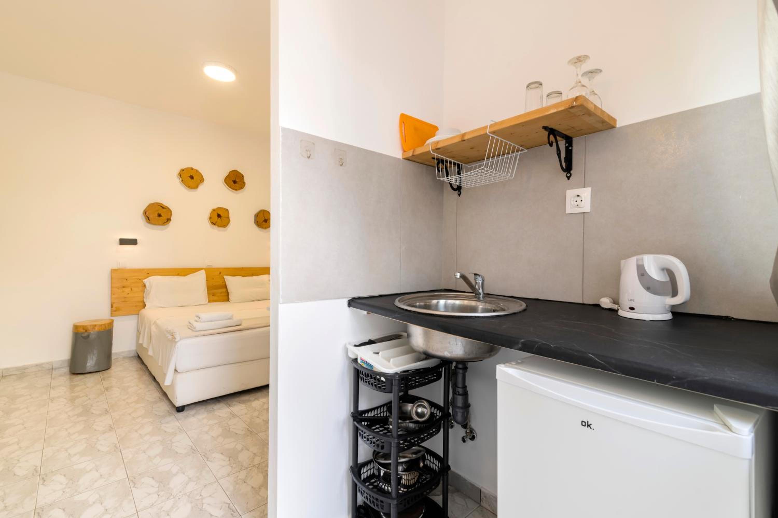 Lefka Hotel & Apartments — photo 76