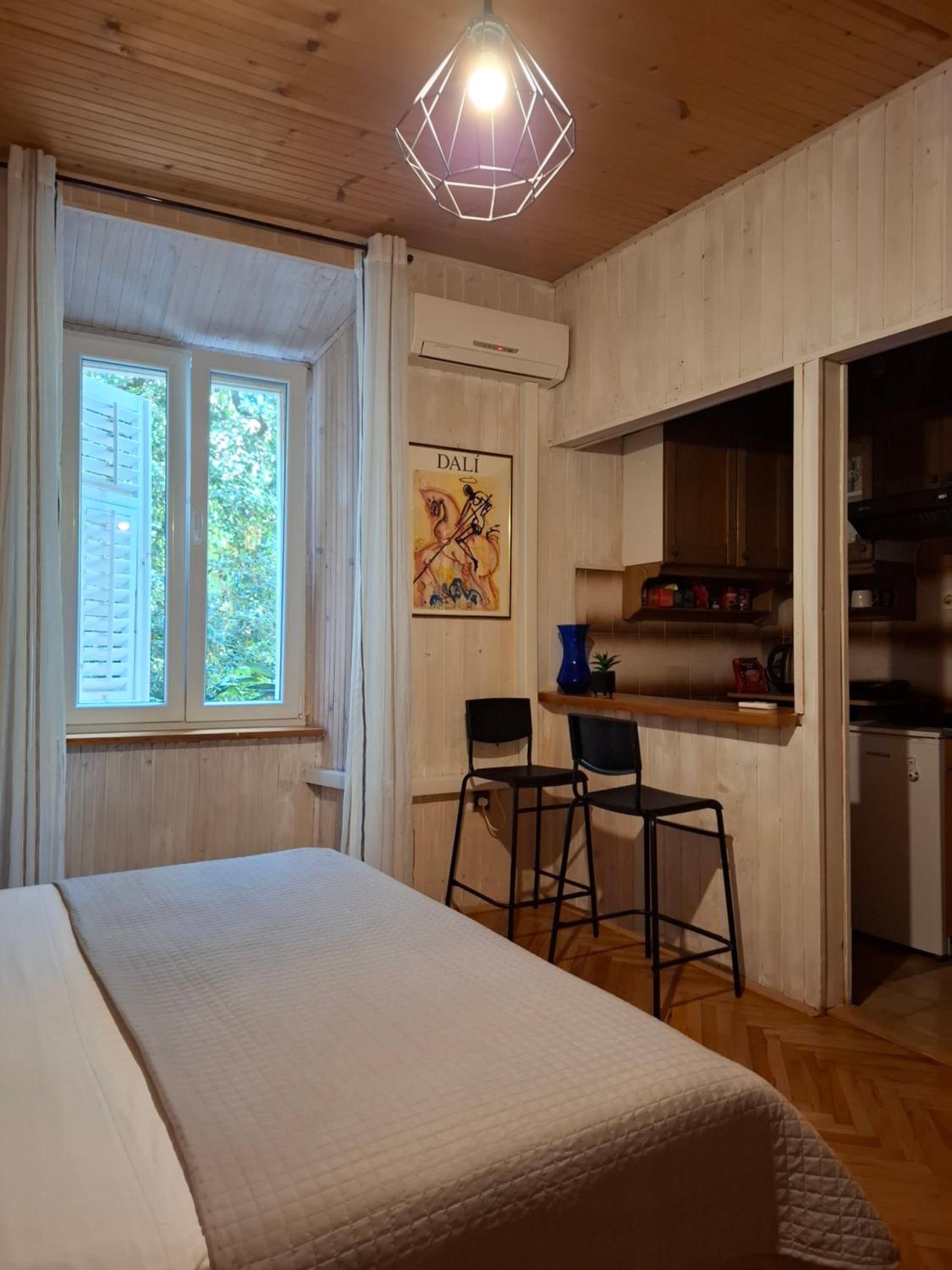 Studio Ella