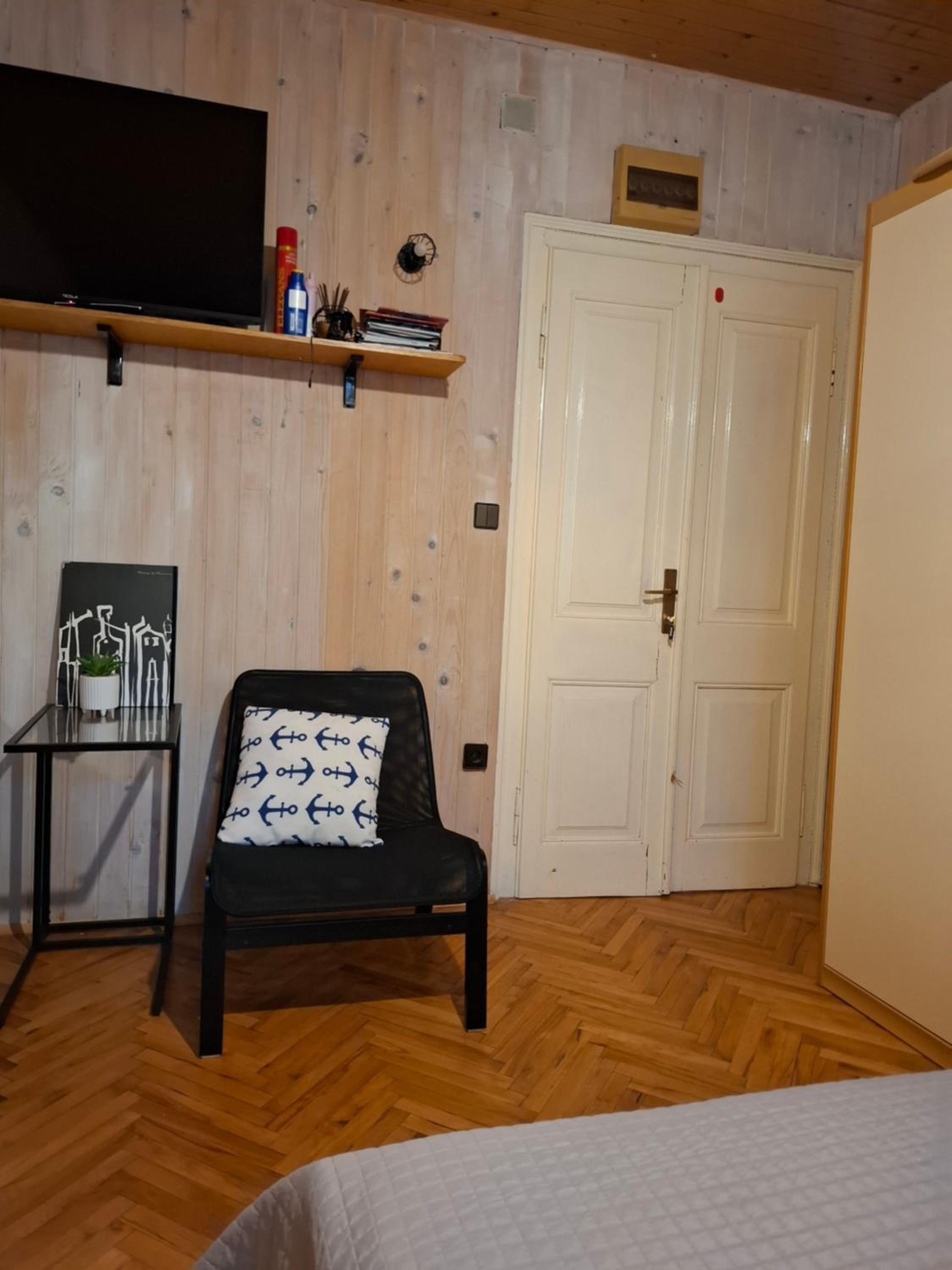 Studio Ella