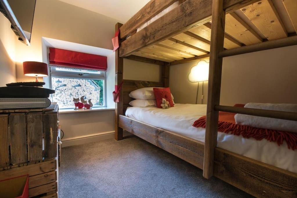 Duck Cottage, Milldale, Nr Dovedale, Peak District
