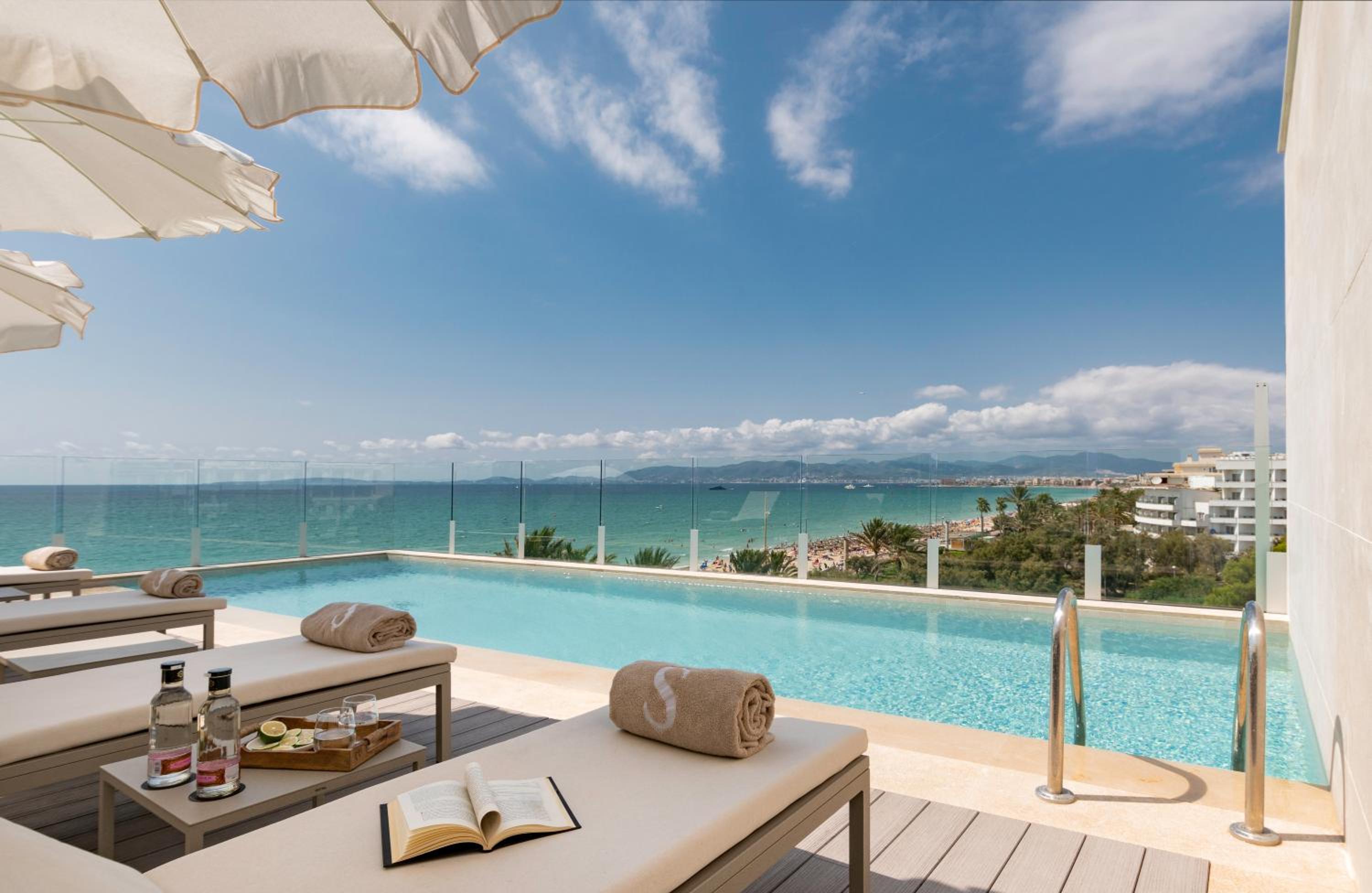 Pure Salt Residences