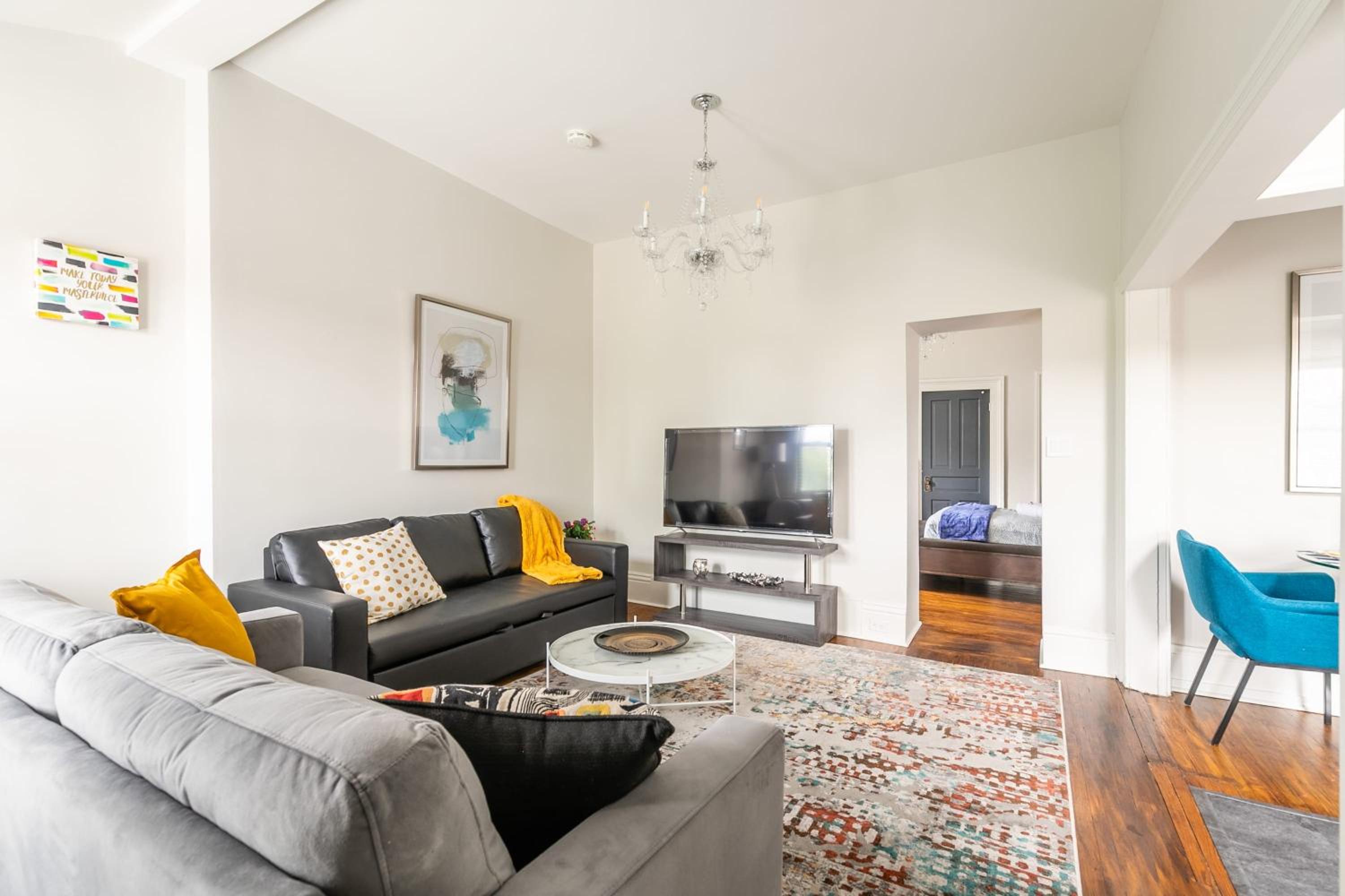 1BR Double bed Apartment in James