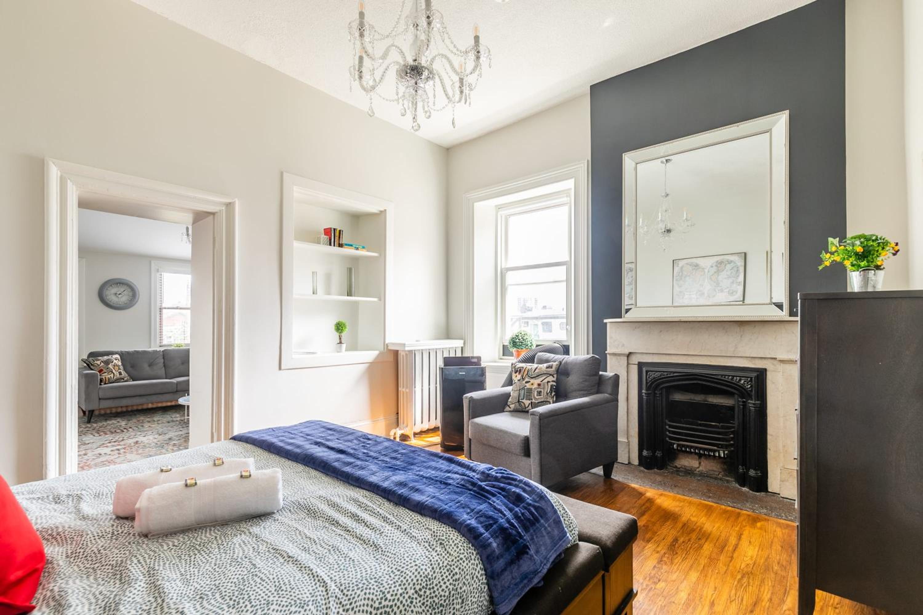 1BR Double bed Apartment in James