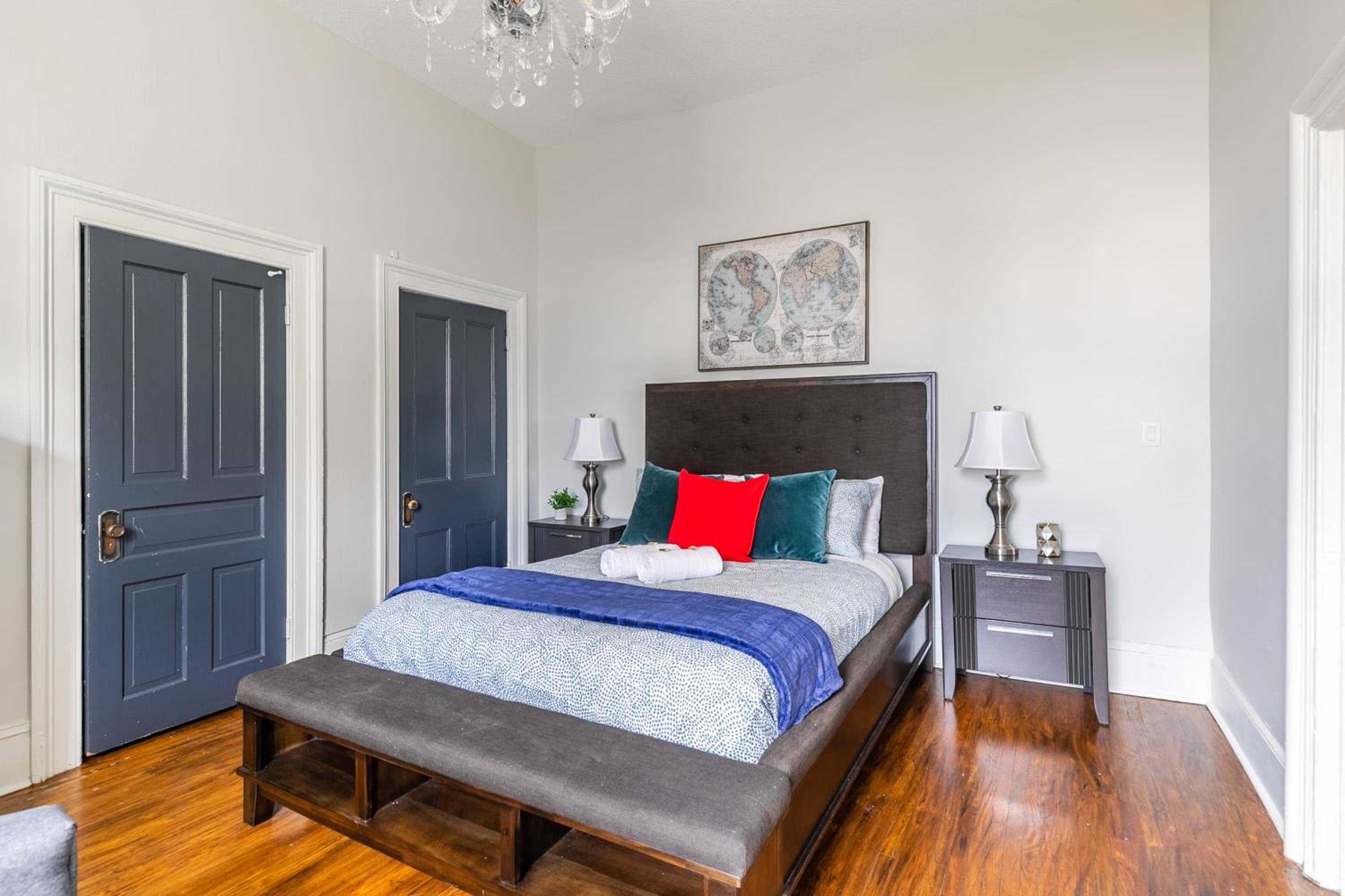 1BR Double bed Apartment in James