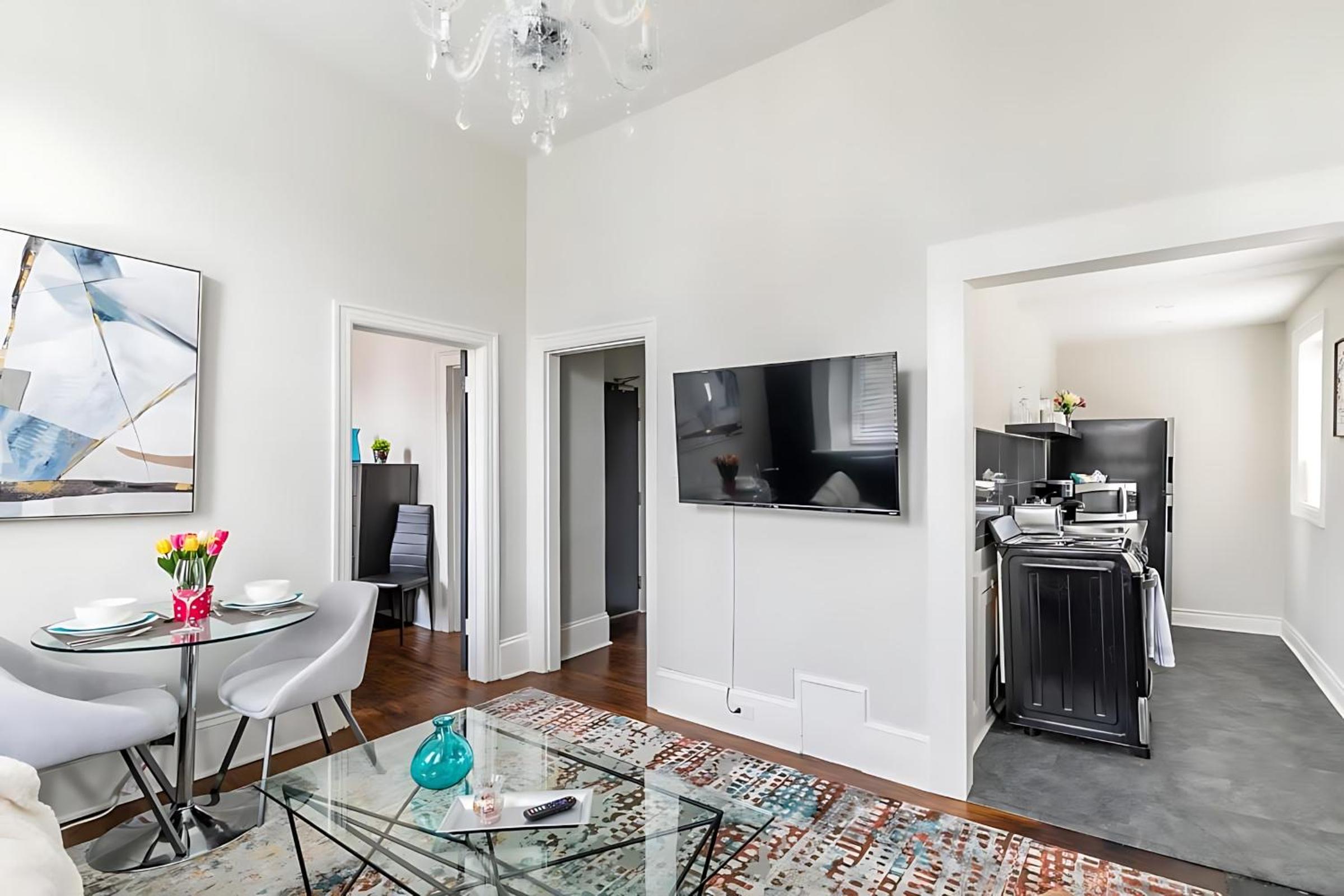 Apartment in the James South Area