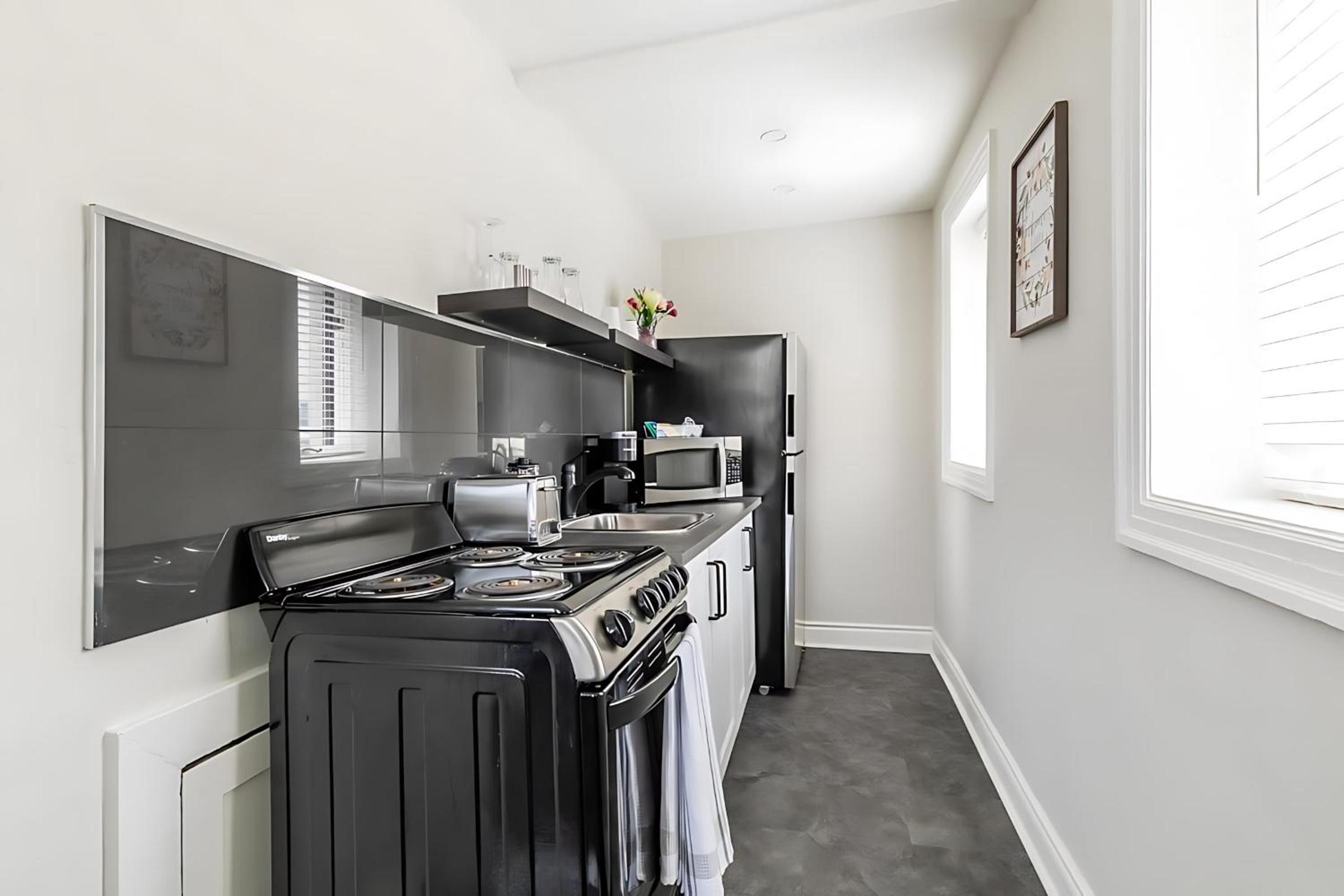 Apartment in the James South Area