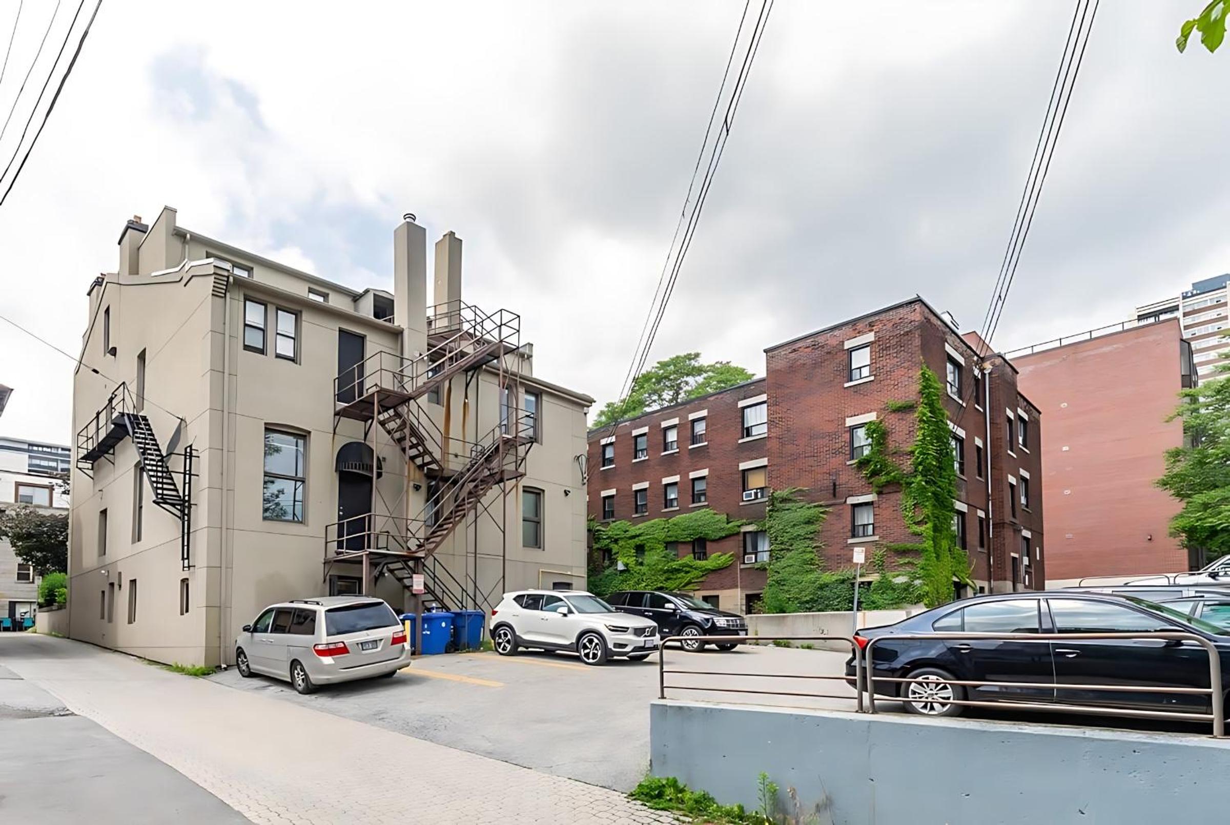 Apartment in the James South Area