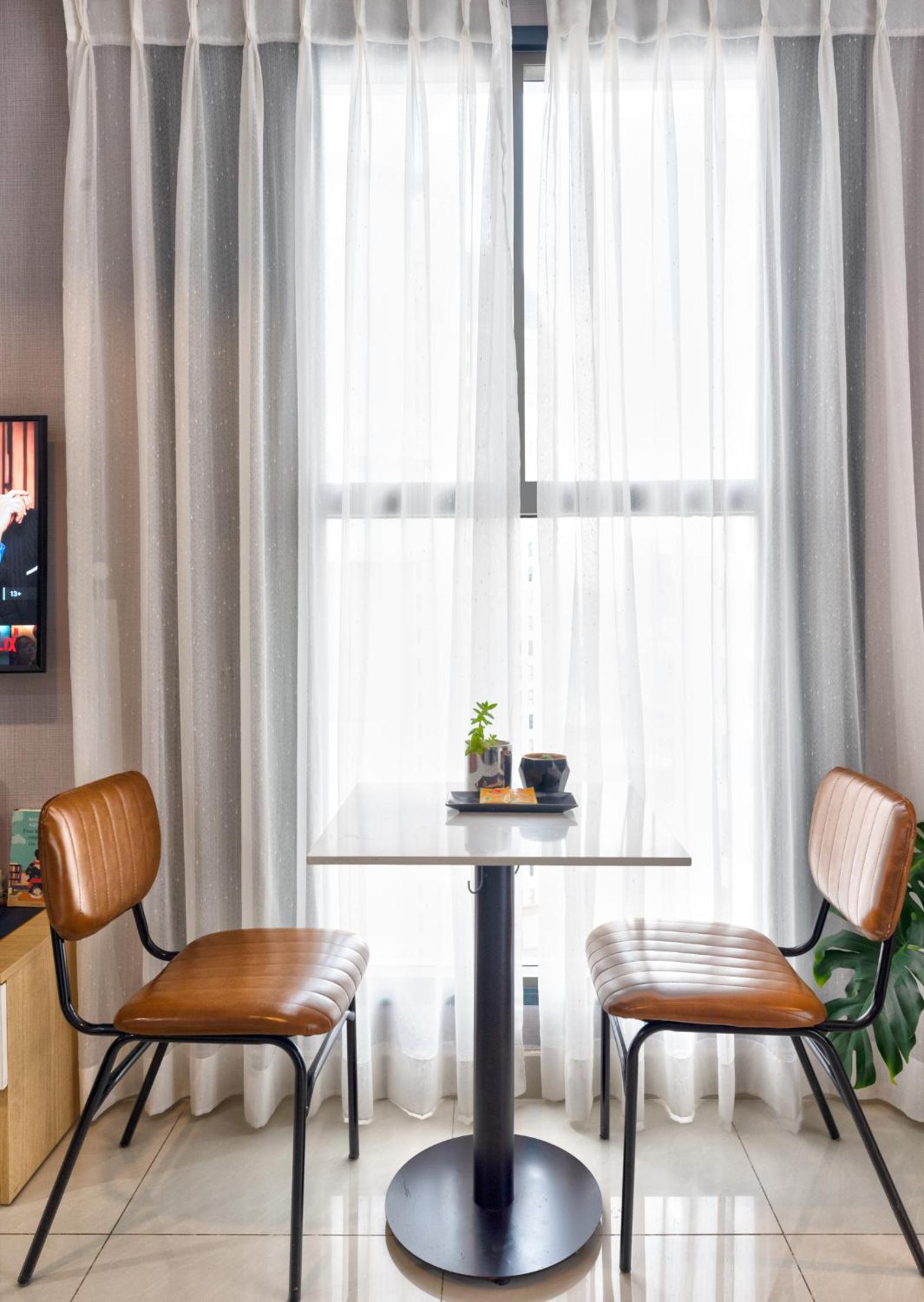 Lynh apartment Saigon D4