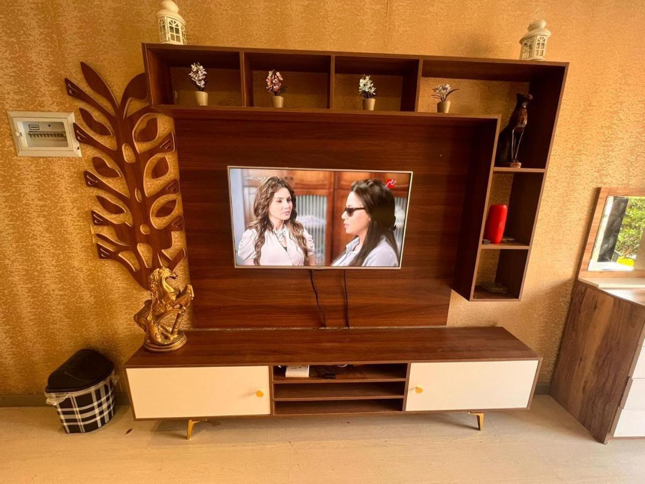 Apartment With Garden in Rawadat Zayed
