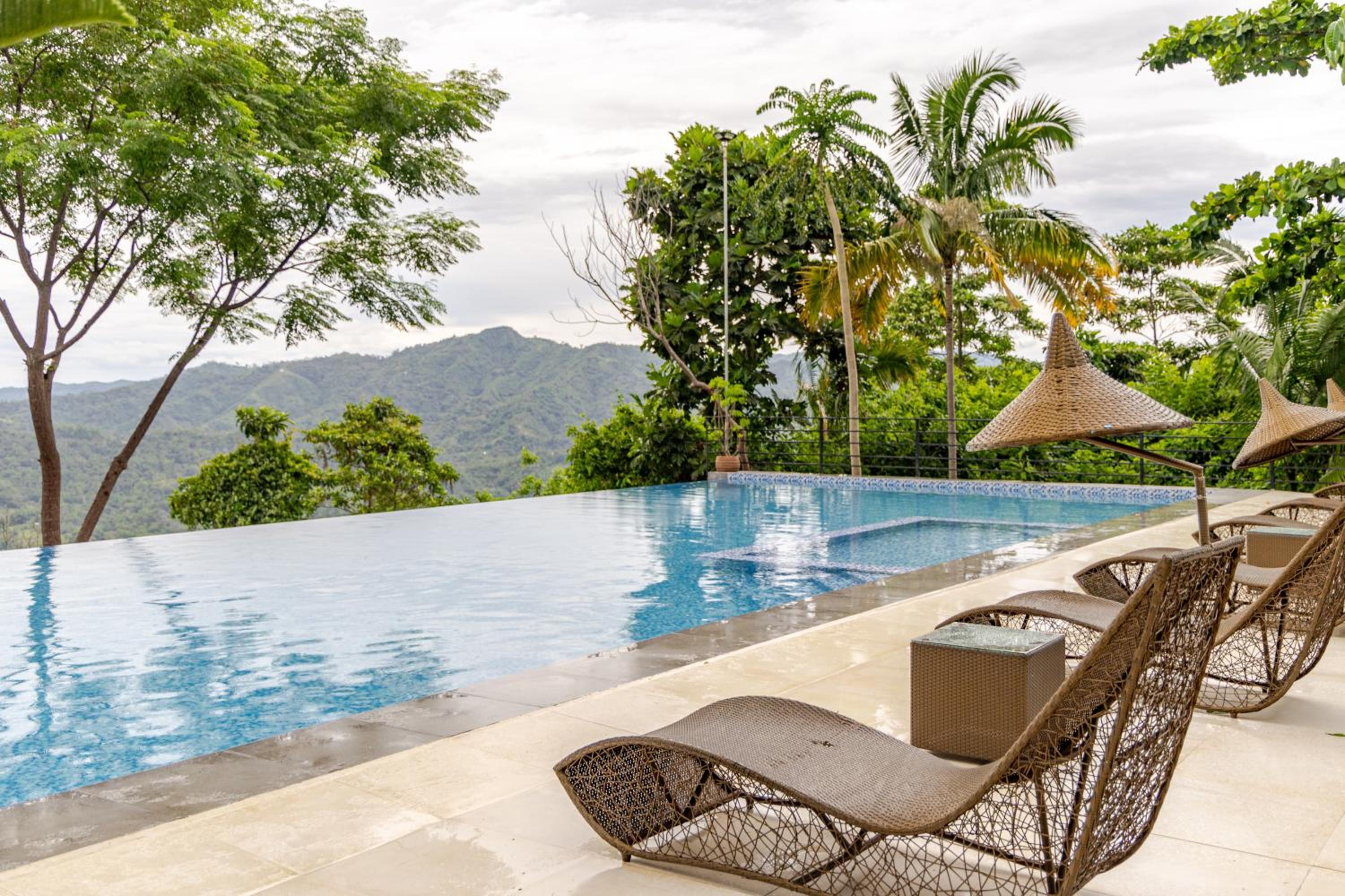 Mabini Sky View Resort view 3