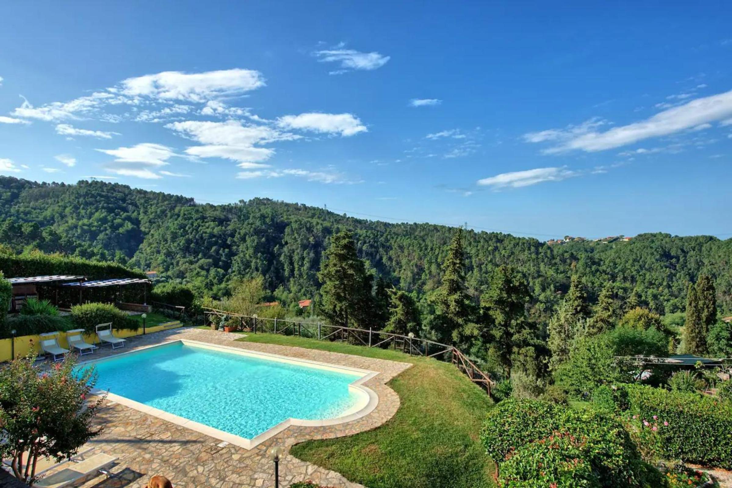 Villa Chelucci - Gualdo view 3