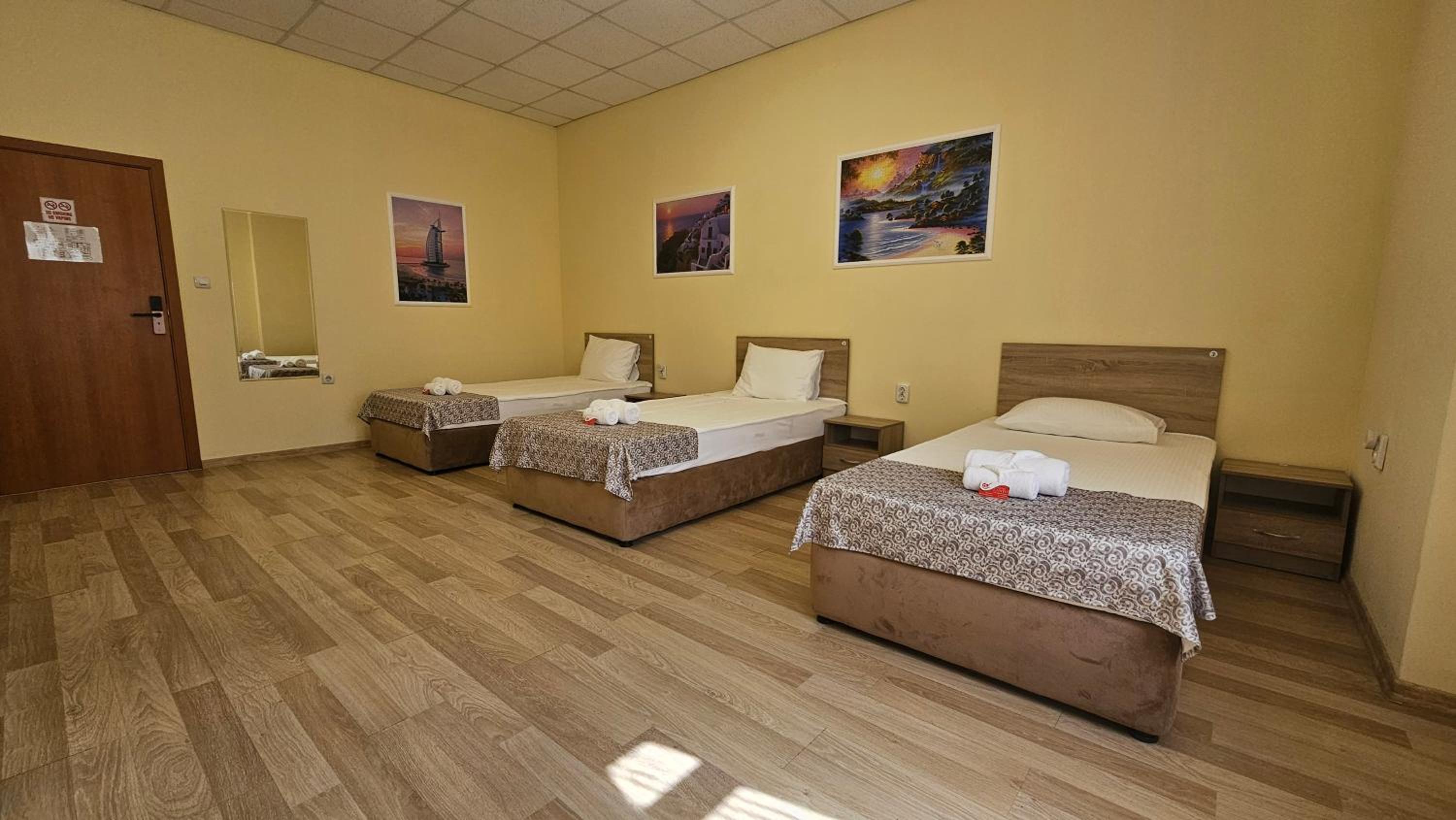 Hostel CANTO