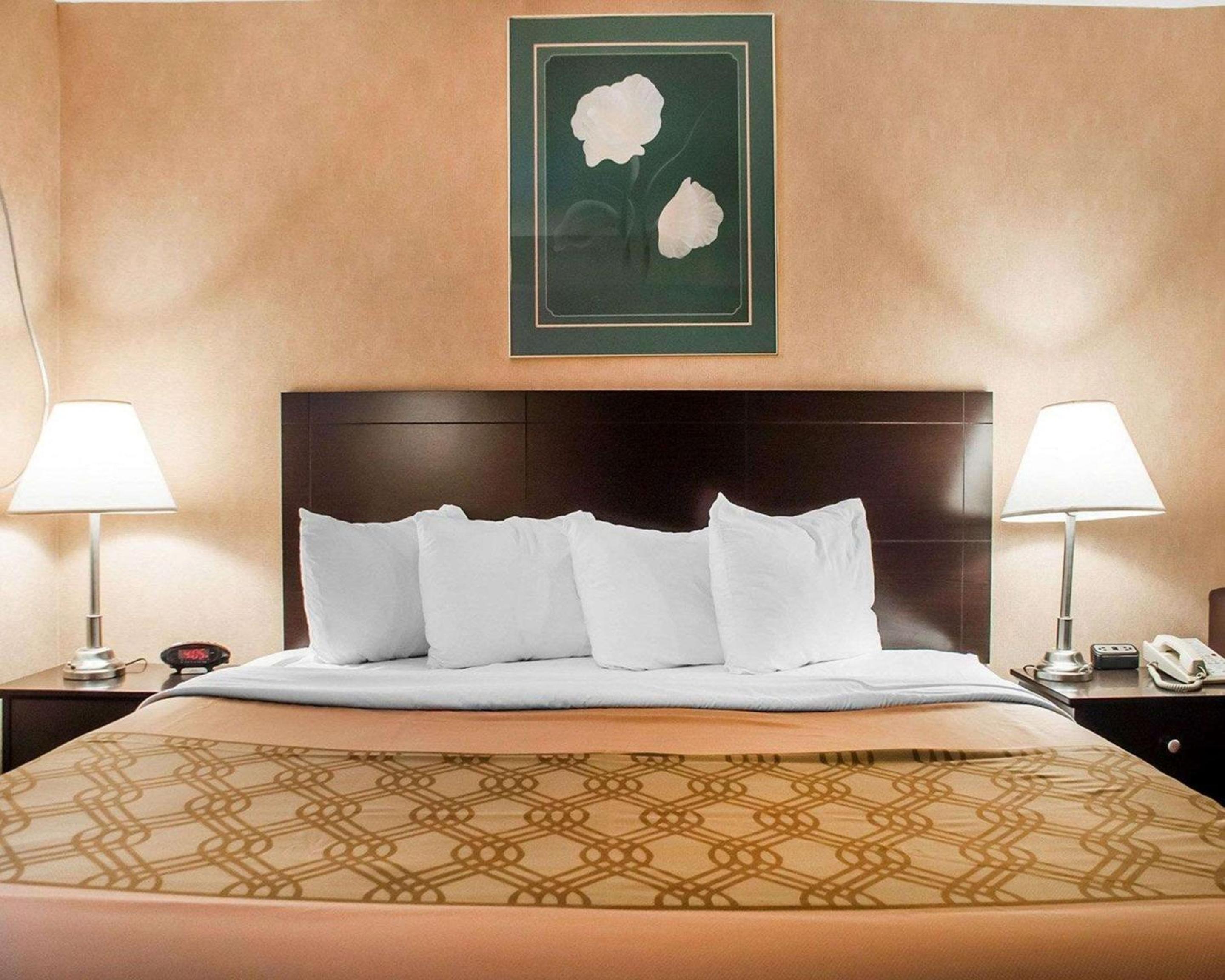 Woodstock Vacations - Woodstock Inn and Suites - Property Image 11