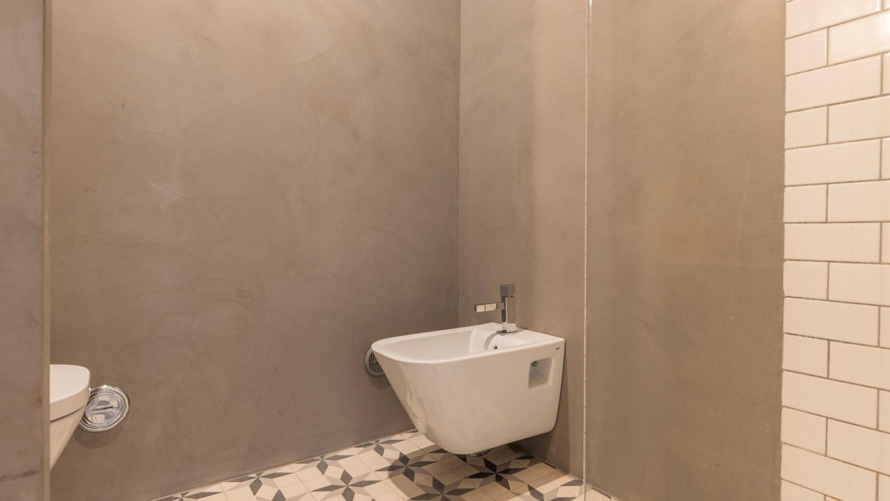 Charming 3BDR Duplex in City Center by LovelyStay view 2