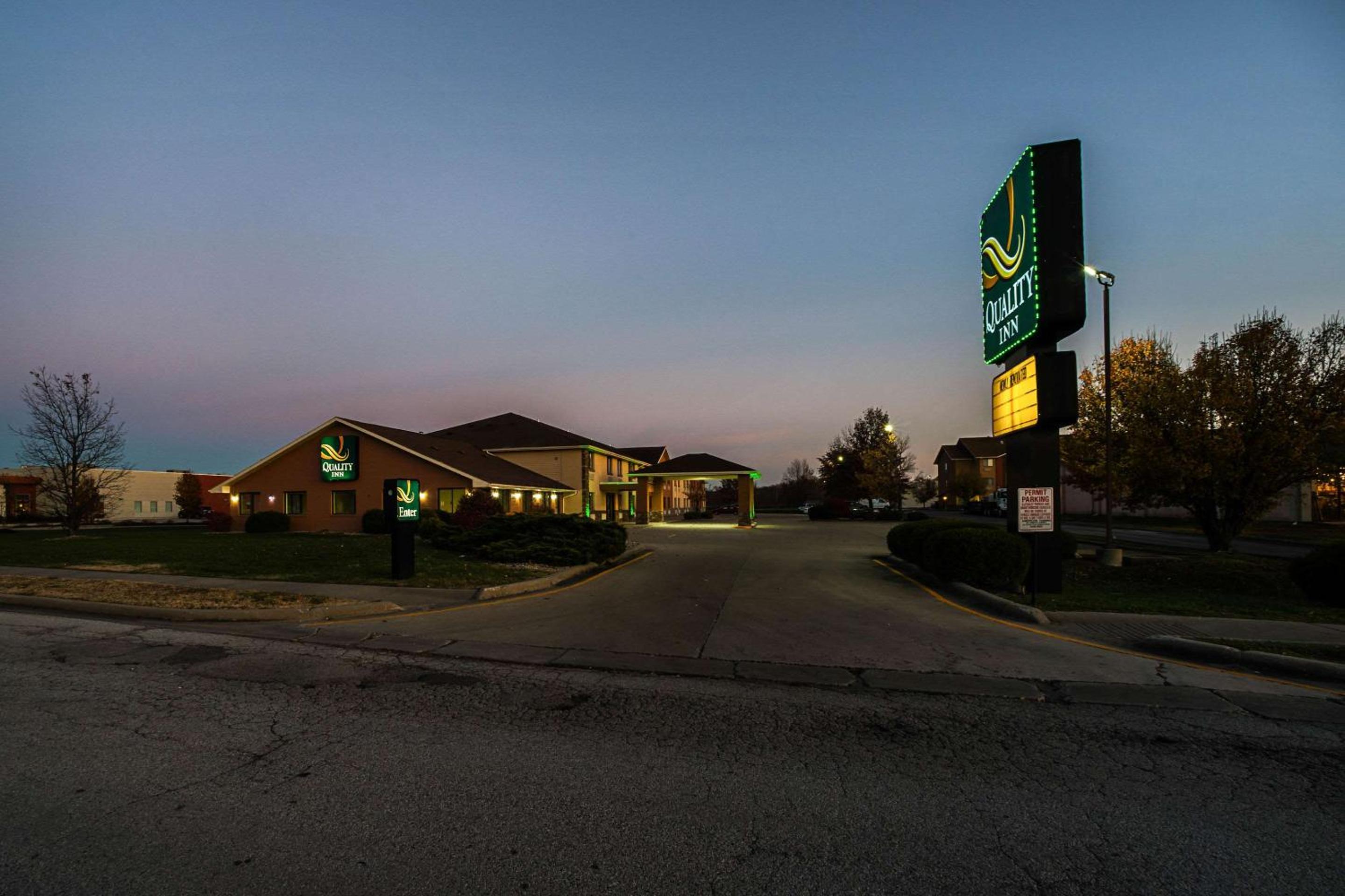 Carbondale Vacations - Quality Inn Carbondale University area - Property Image 28