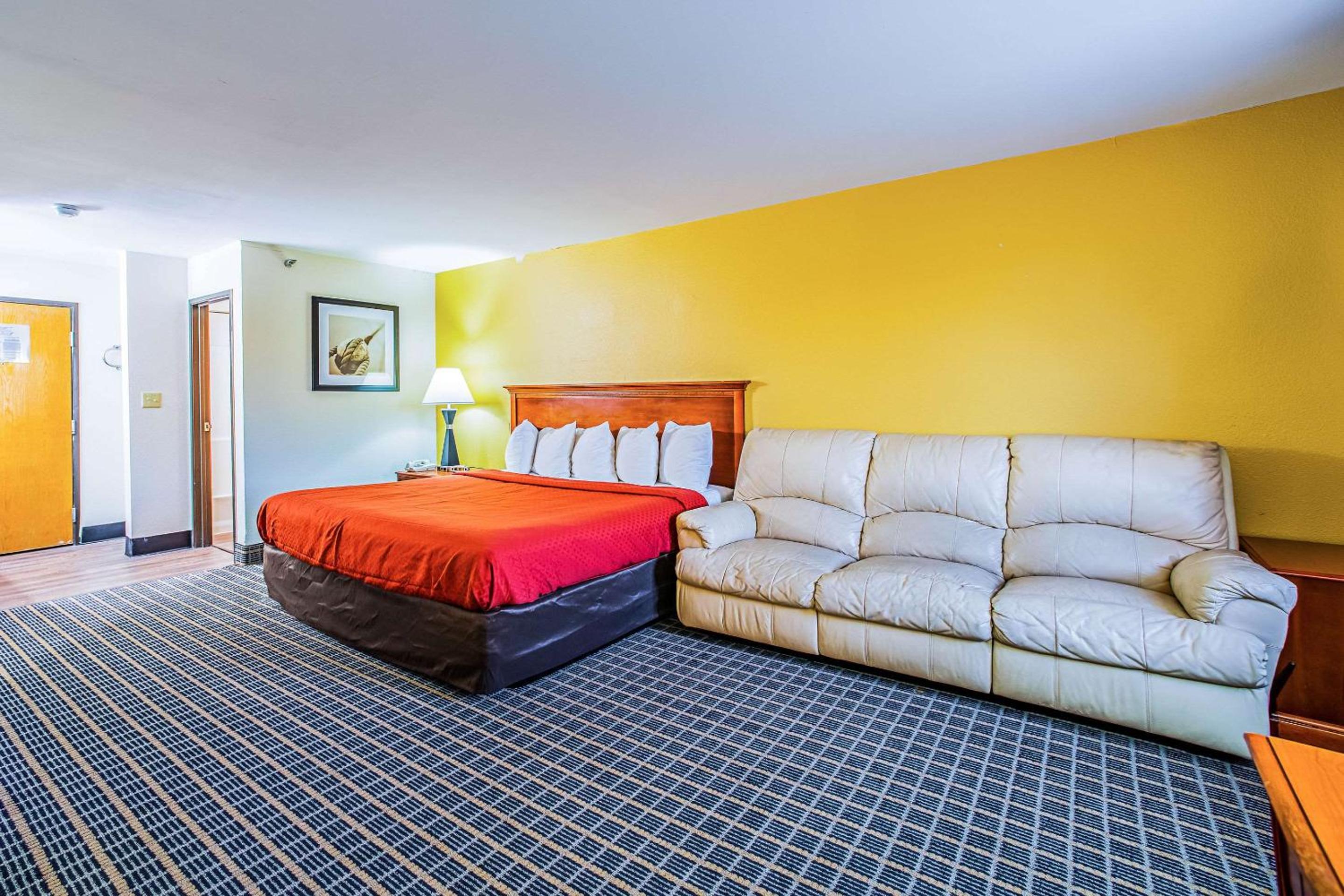 Carbondale Vacations - Quality Inn Carbondale University area - Property Image 13