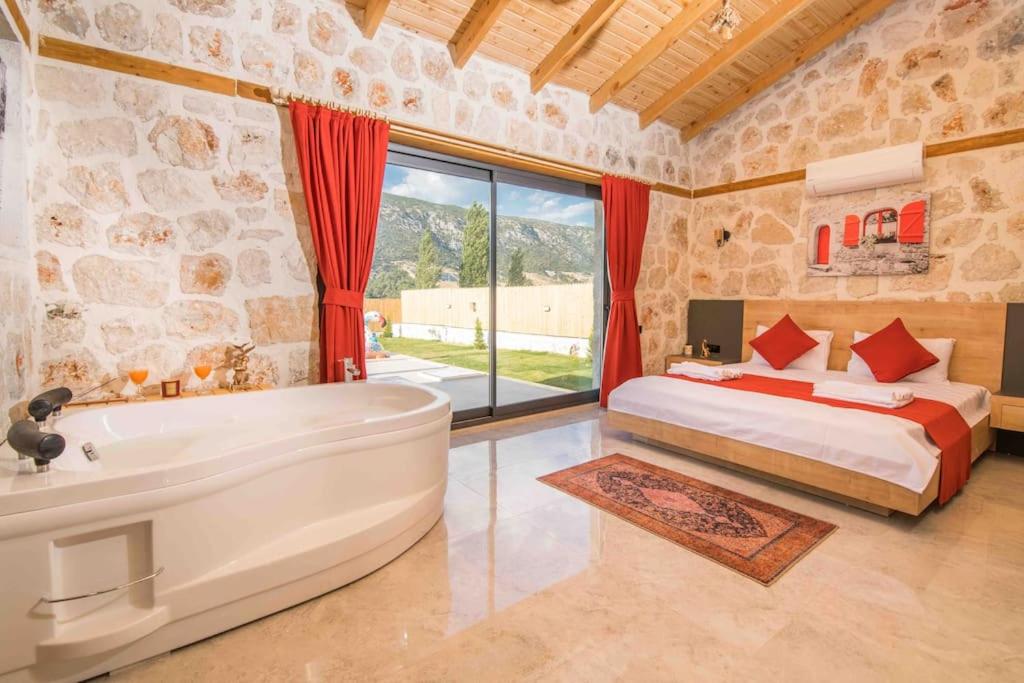 Villa Anetos view 5