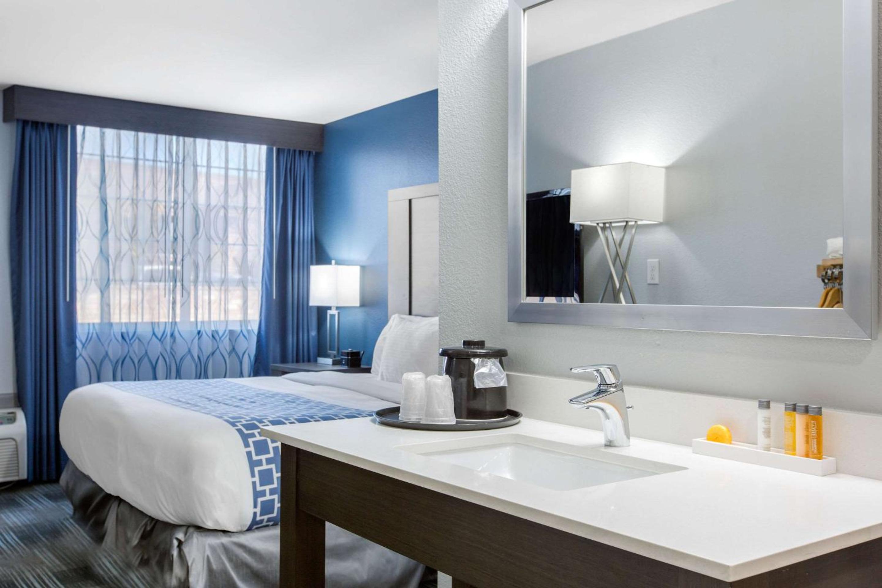 Bishop Vacations - Cielo Hotel Bishop-Mammoth, Ascend Hotel Collection - Property Image 4