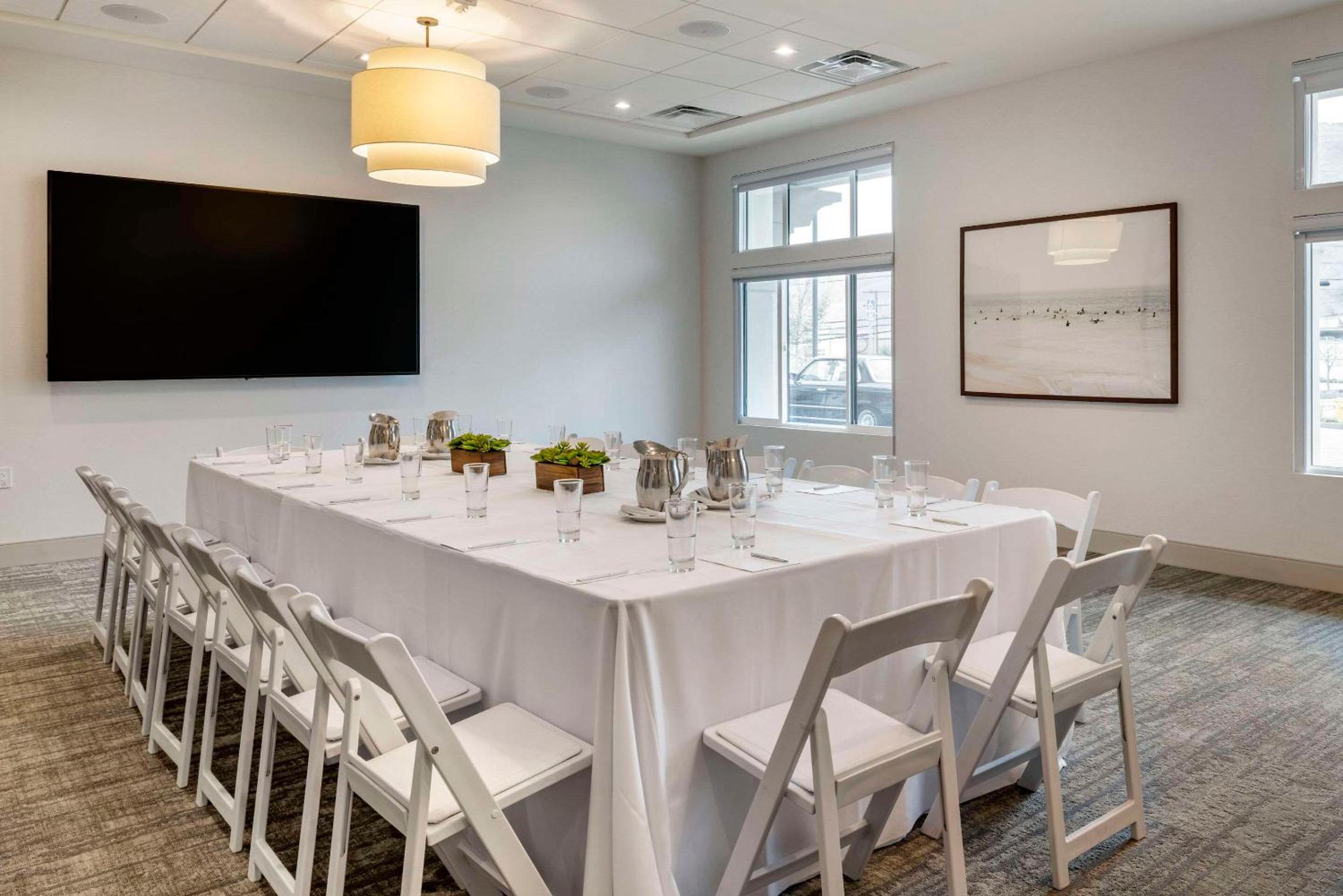Cambria Hotel Calabasas - Malibu - Property Image 60
