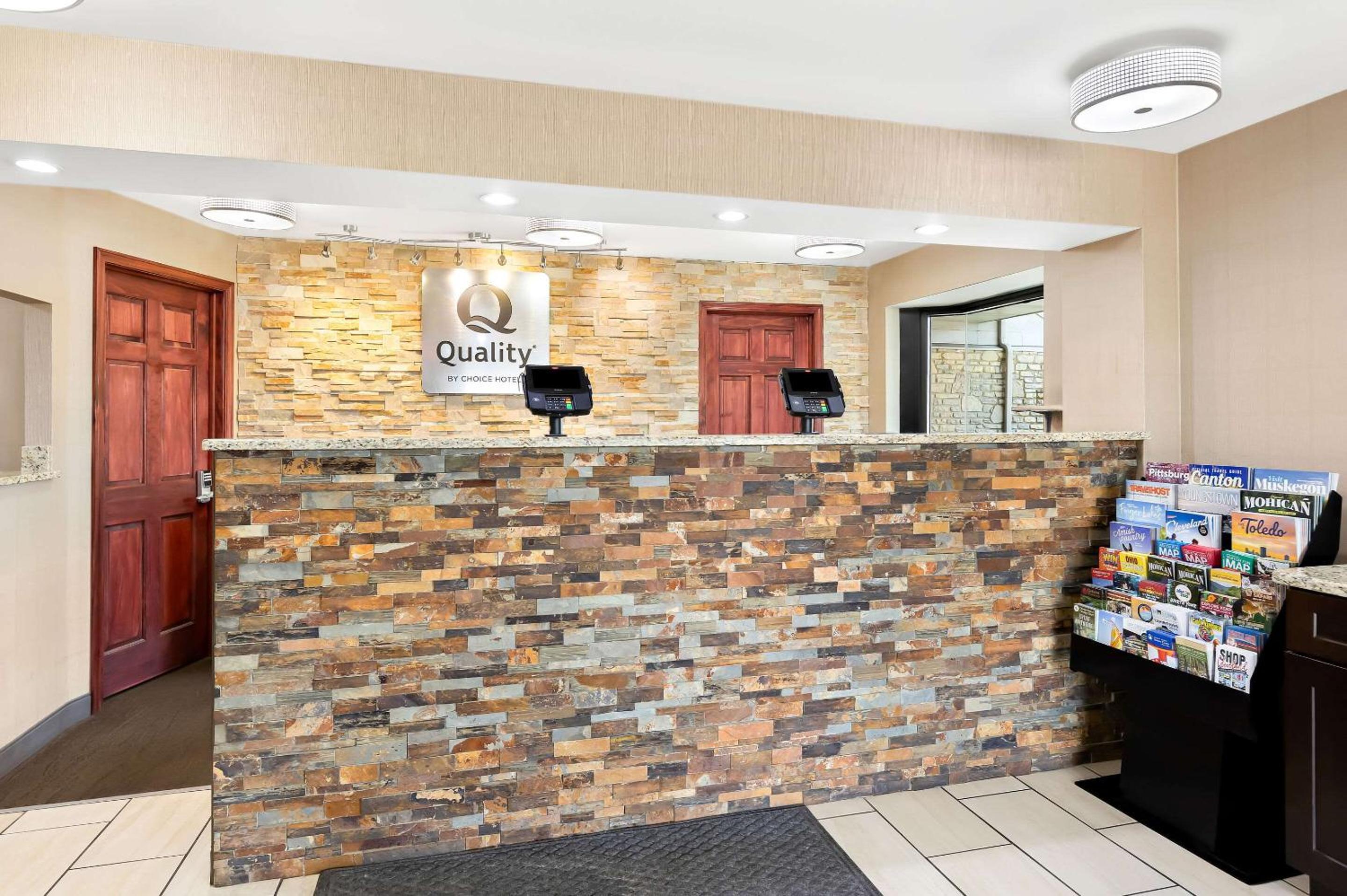 Quality Inn Middleburg Heights near Cleveland Airport view 4