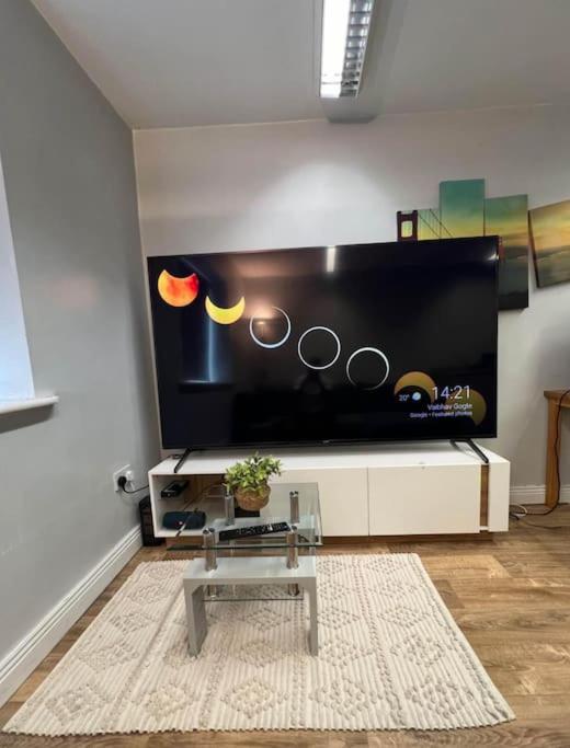 Entire 1 Bedroom Near Airport